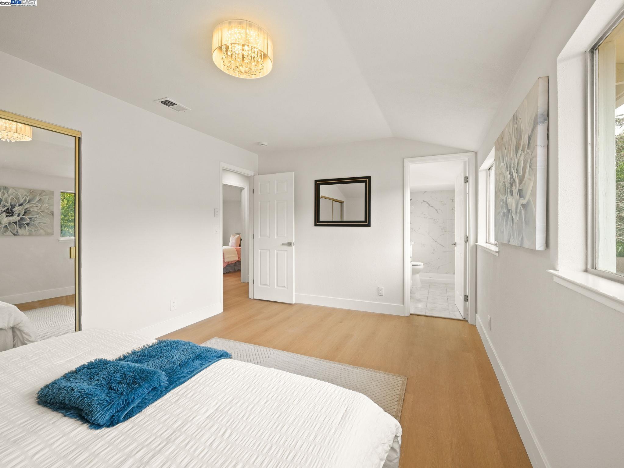 Detail Gallery Image 19 of 39 For 425 Lexington Dr, Vallejo,  CA 94591-6817 - 4 Beds | 2/1 Baths