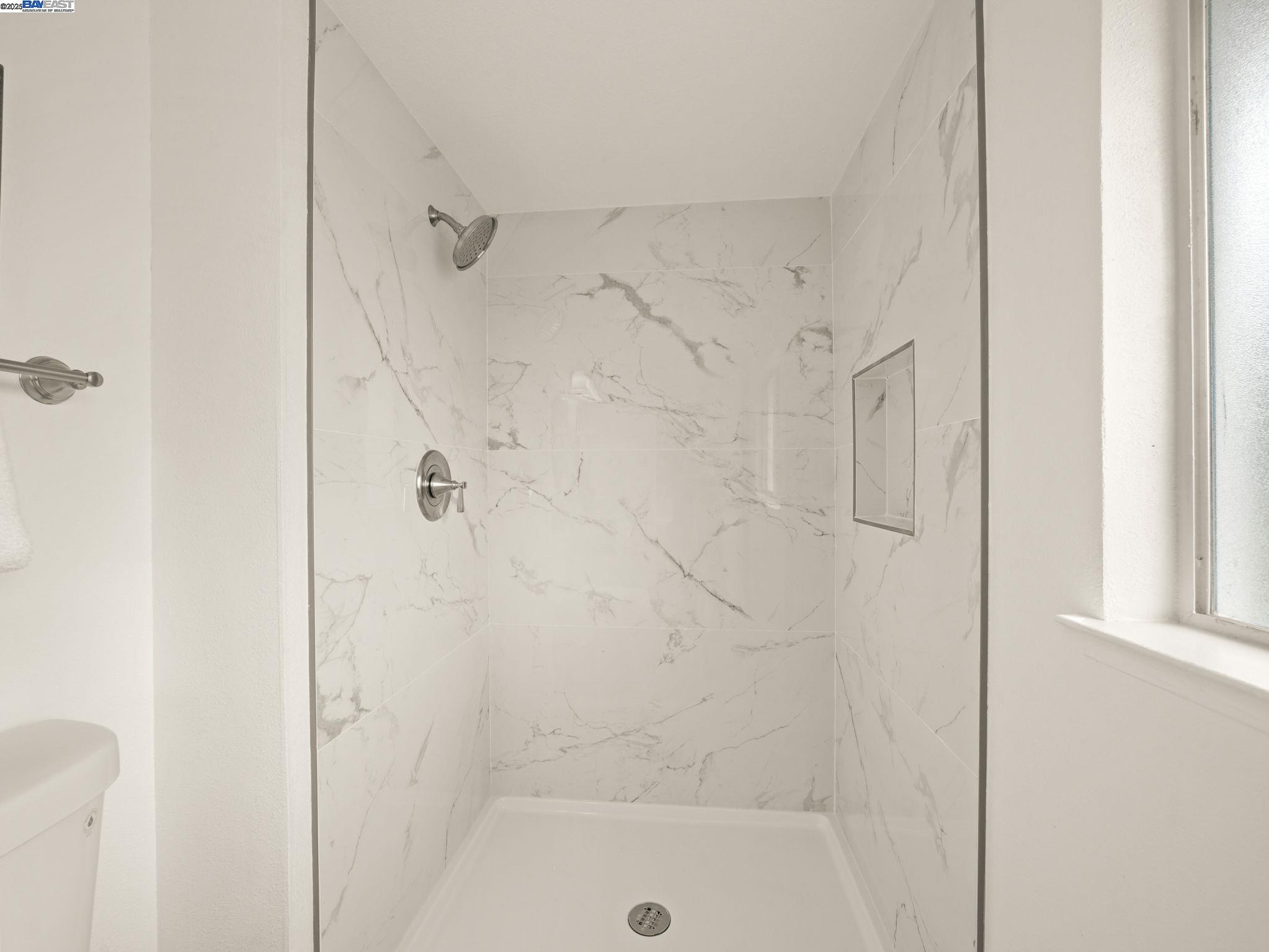 Detail Gallery Image 25 of 39 For 425 Lexington Dr, Vallejo,  CA 94591-6817 - 4 Beds | 2/1 Baths