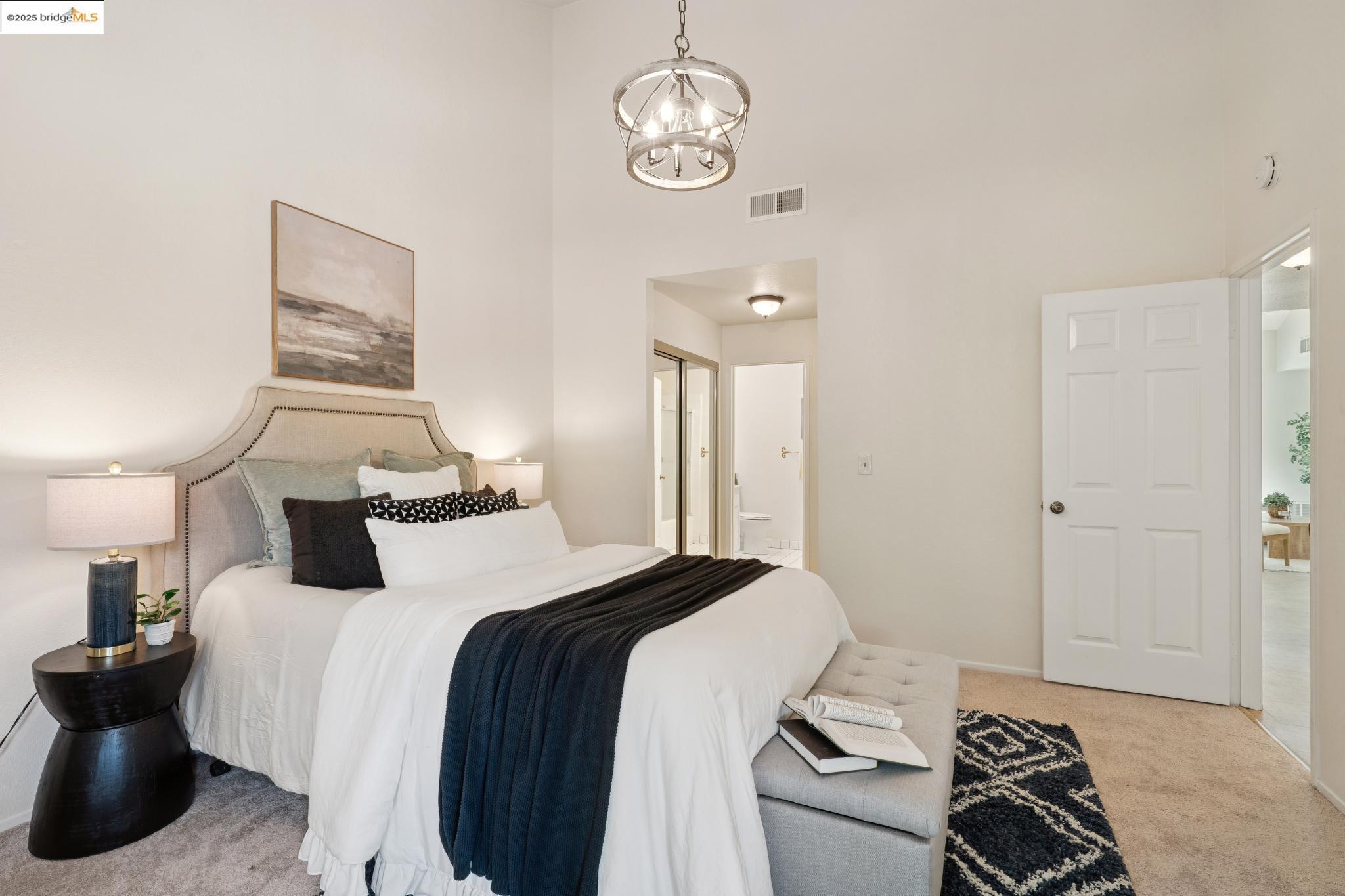 Photo #15: 41111484 Listing: Photo #15