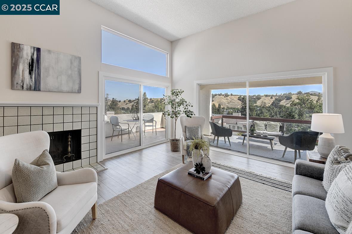 Photo #2: 41111487 Listing 