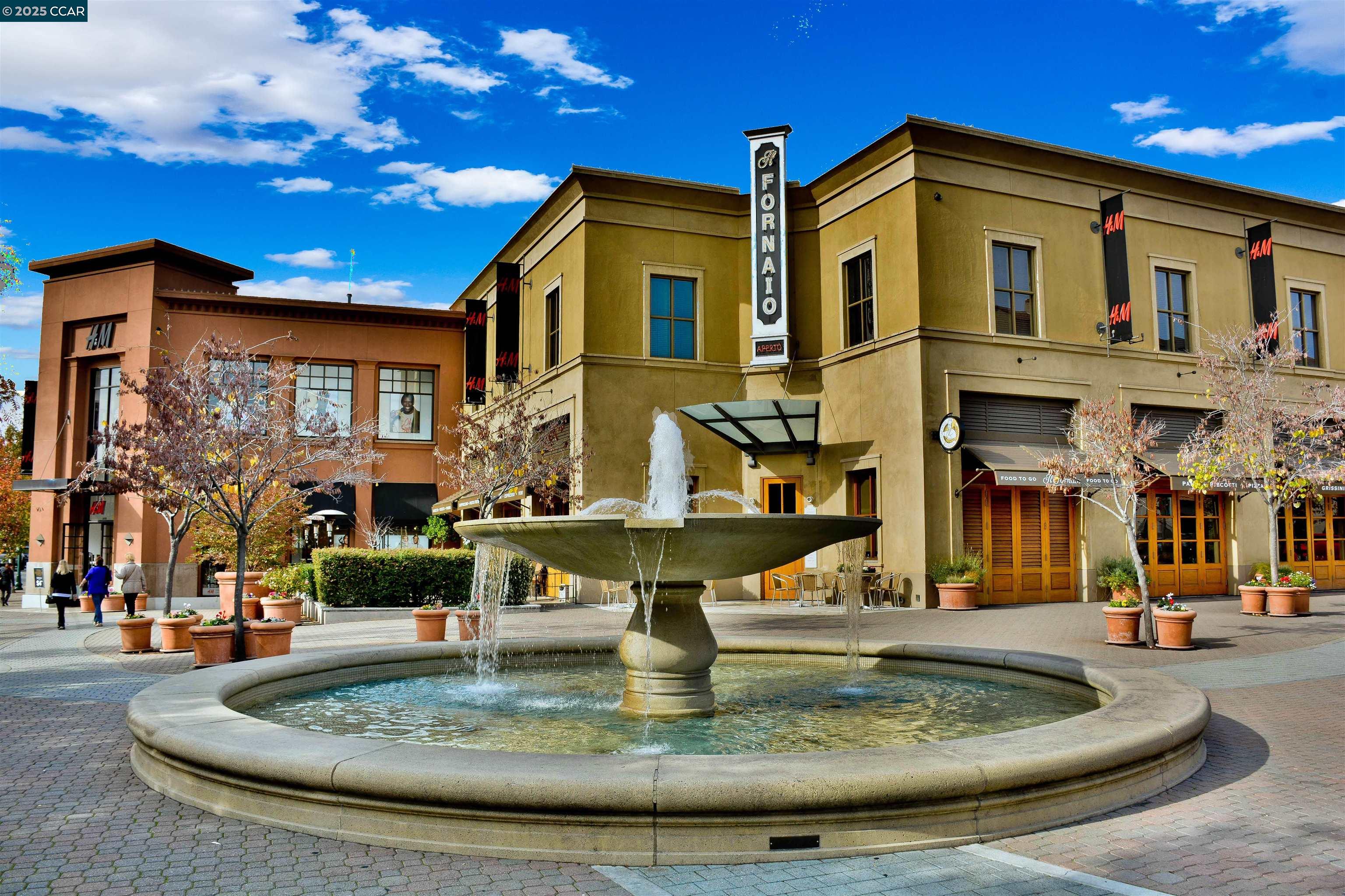 Detail Gallery Image 19 of 20 For 122 Vista Hermosa, Walnut Creek,  CA 94597 - 2 Beds | 2/1 Baths