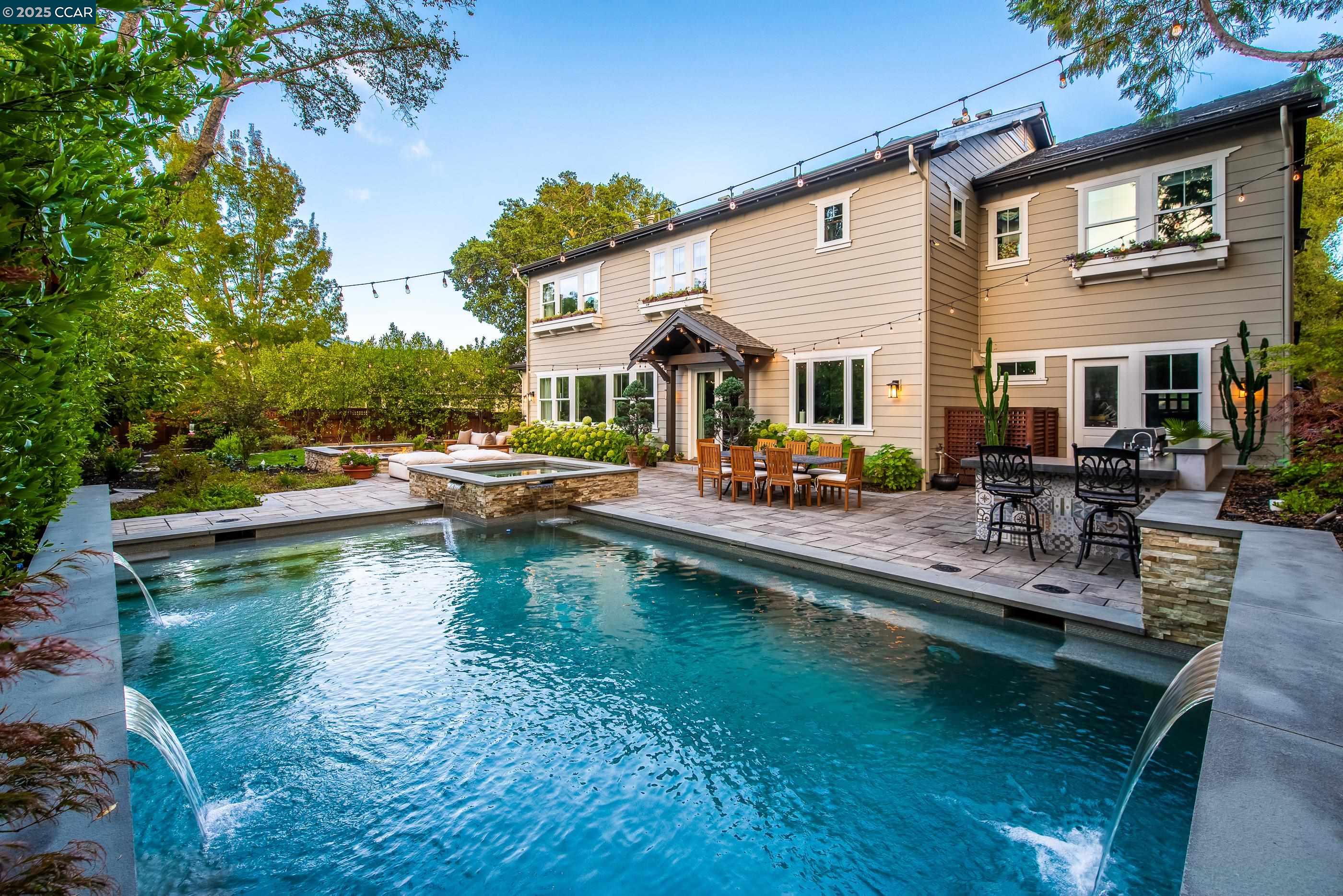 Detail Gallery Image 37 of 53 For 30 Ariey Lane, Lafayette,  CA 94549 - 5 Beds | 4/1 Baths