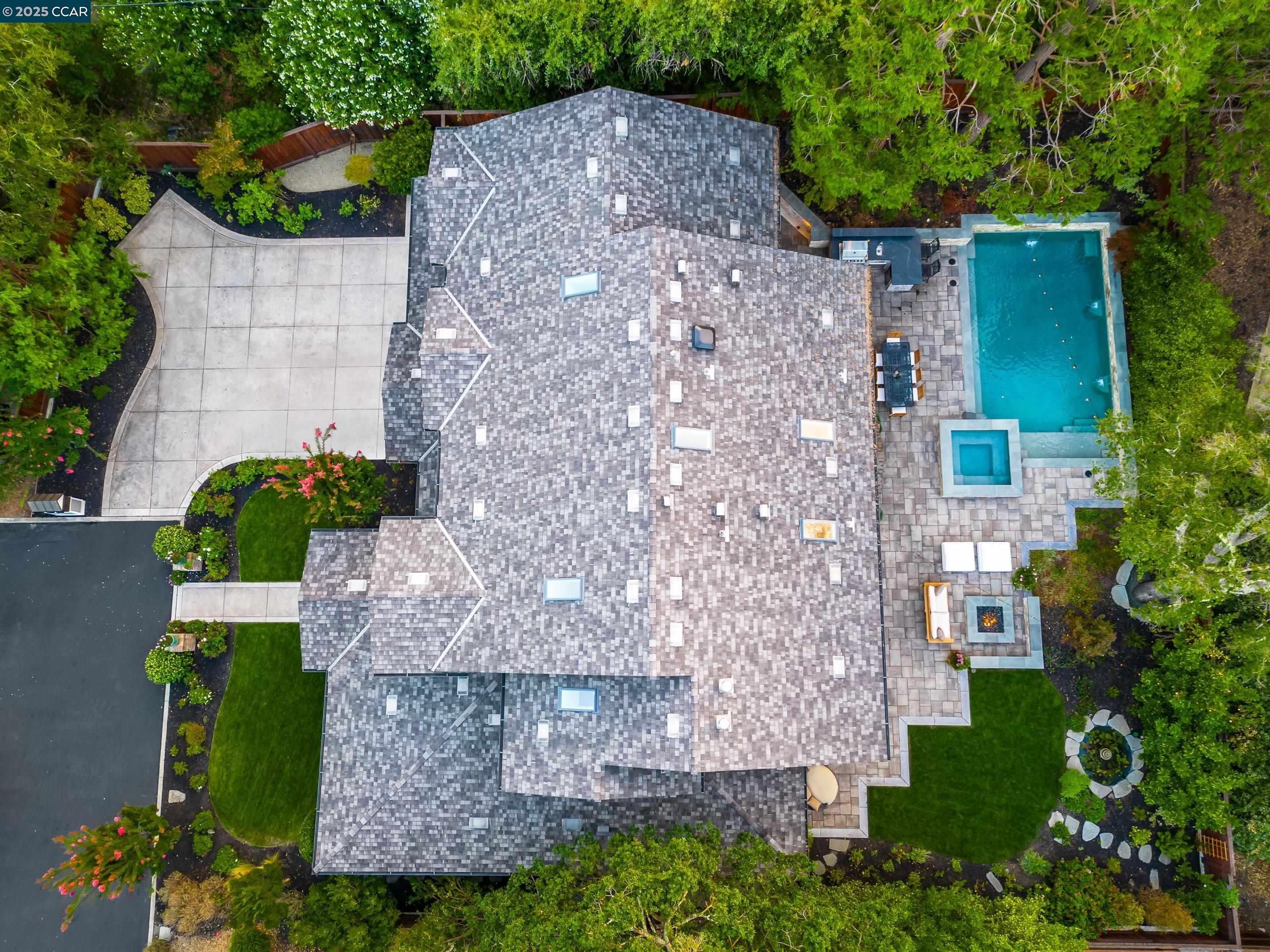 Detail Gallery Image 51 of 53 For 30 Ariey Lane, Lafayette,  CA 94549 - 5 Beds | 4/1 Baths