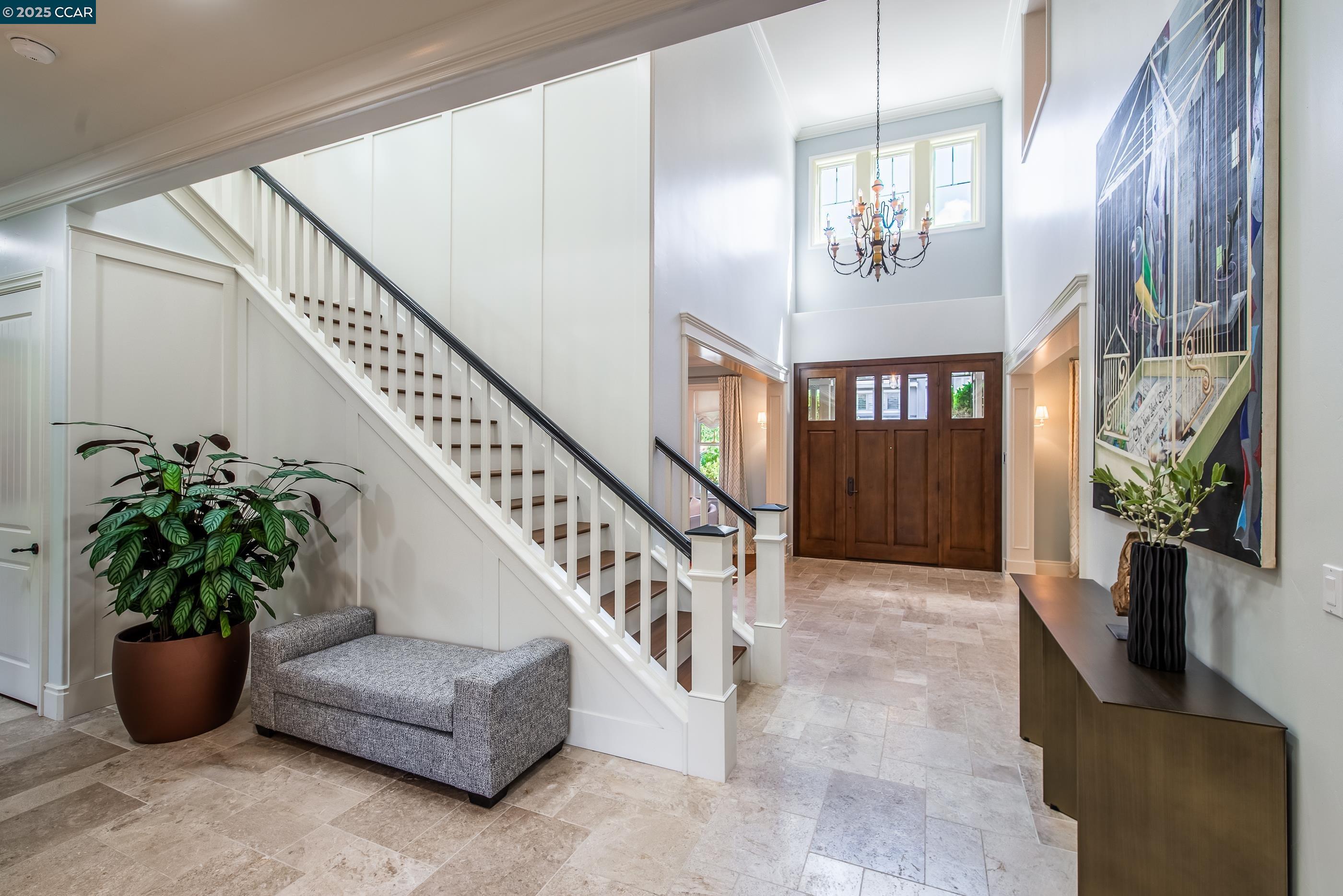 Detail Gallery Image 7 of 53 For 30 Ariey Lane, Lafayette,  CA 94549 - 5 Beds | 4/1 Baths