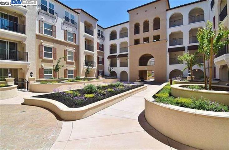 Detail Gallery Image 14 of 17 For 3420 Finnian Way #104,  Dublin,  CA 94568 - 2 Beds | 2/1 Baths