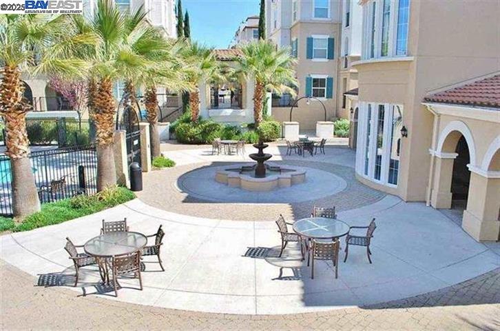 Detail Gallery Image 9 of 17 For 3420 Finnian Way #104,  Dublin,  CA 94568 - 2 Beds | 2/1 Baths