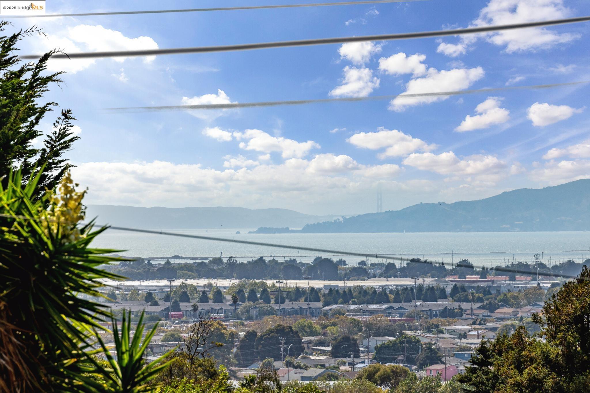 Detail Gallery Image 12 of 49 For 2530 Edwards Ave, El Cerrito,  CA 94530 - 3 Beds | 2 Baths