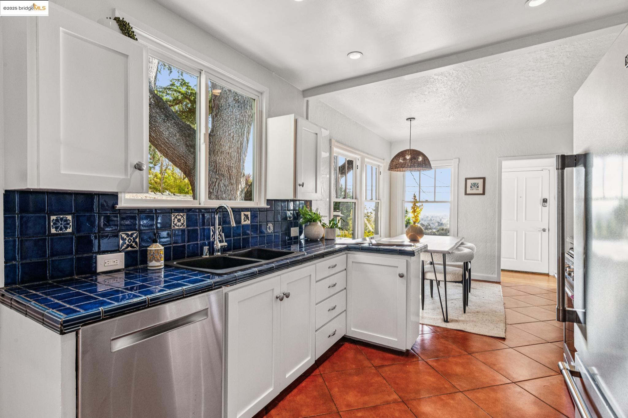 Detail Gallery Image 18 of 49 For 2530 Edwards Ave, El Cerrito,  CA 94530 - 3 Beds | 2 Baths