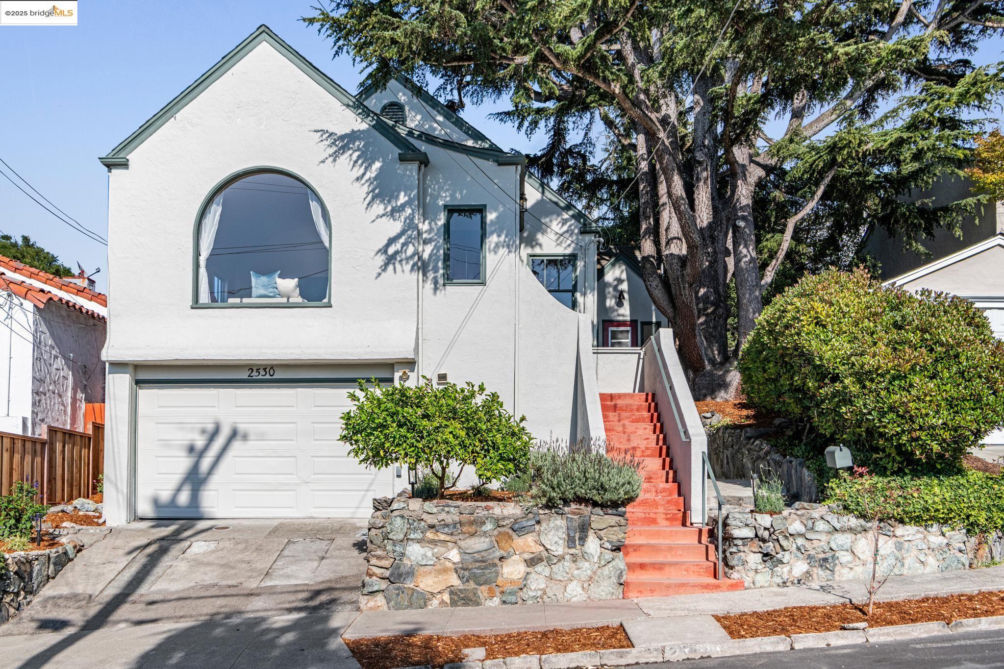 Detail Gallery Image 3 of 49 For 2530 Edwards Ave, El Cerrito,  CA 94530 - 3 Beds | 2 Baths