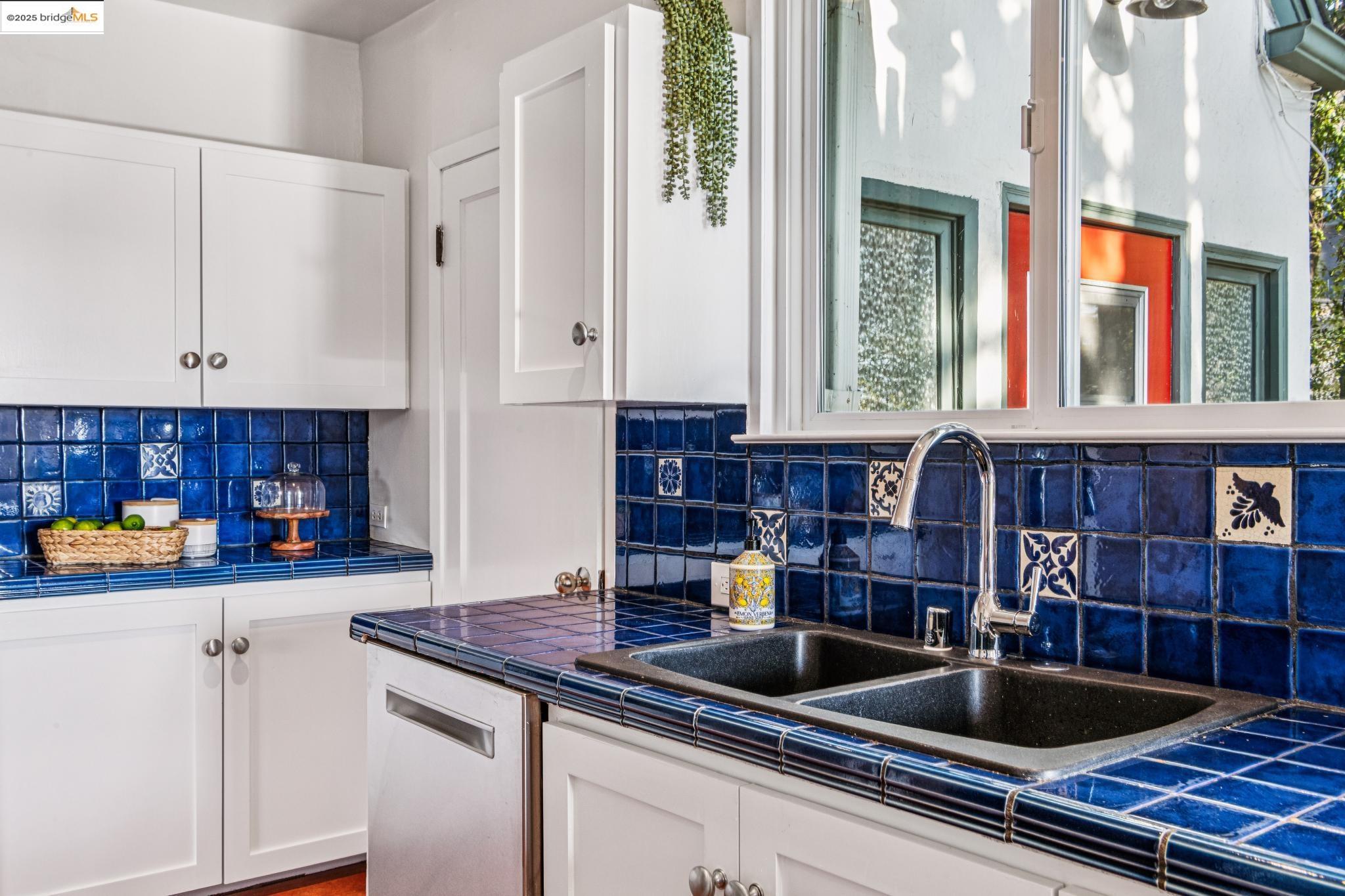 Detail Gallery Image 21 of 49 For 2530 Edwards Ave, El Cerrito,  CA 94530 - 3 Beds | 2 Baths