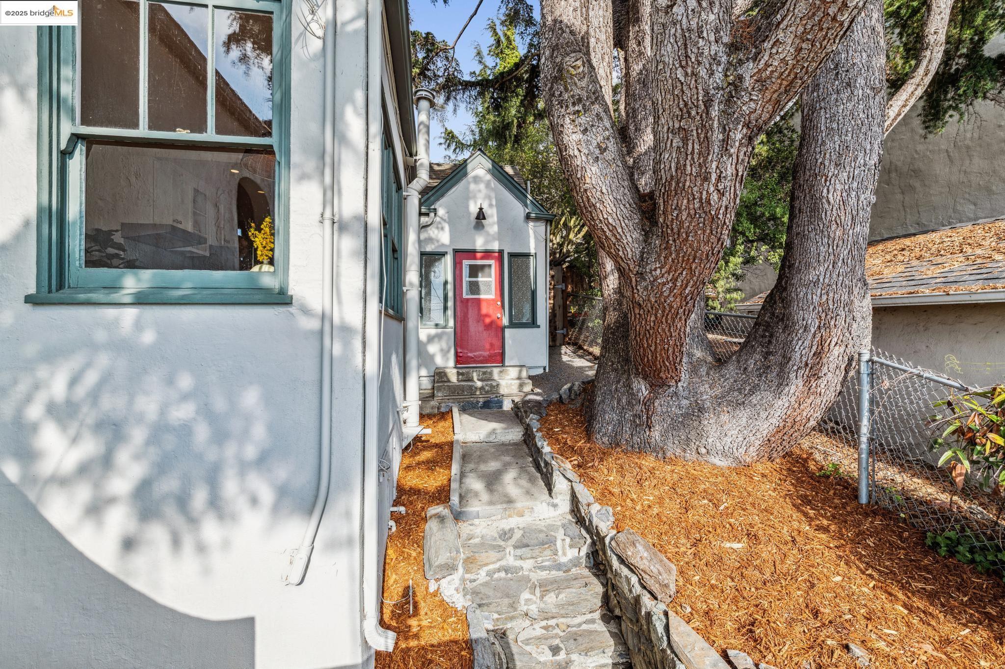 Detail Gallery Image 44 of 49 For 2530 Edwards Ave, El Cerrito,  CA 94530 - 3 Beds | 2 Baths