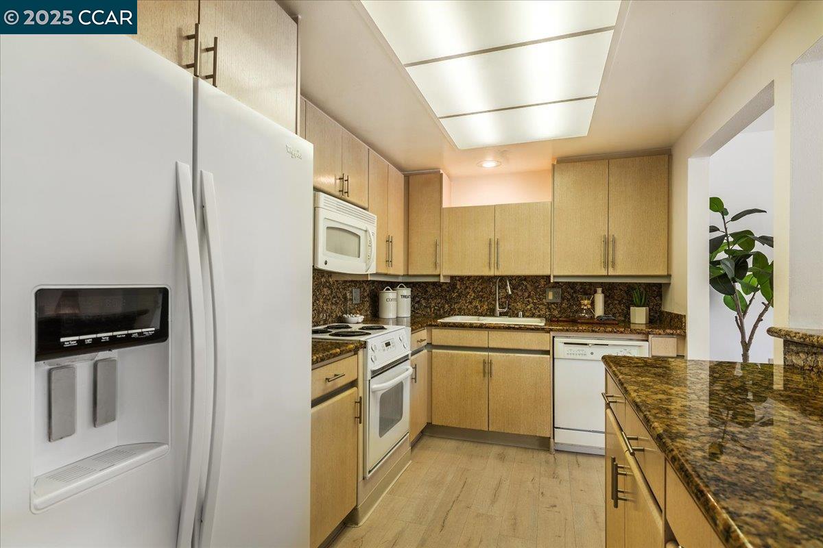 Photo #13: 41111499 Listing: Photo #13
