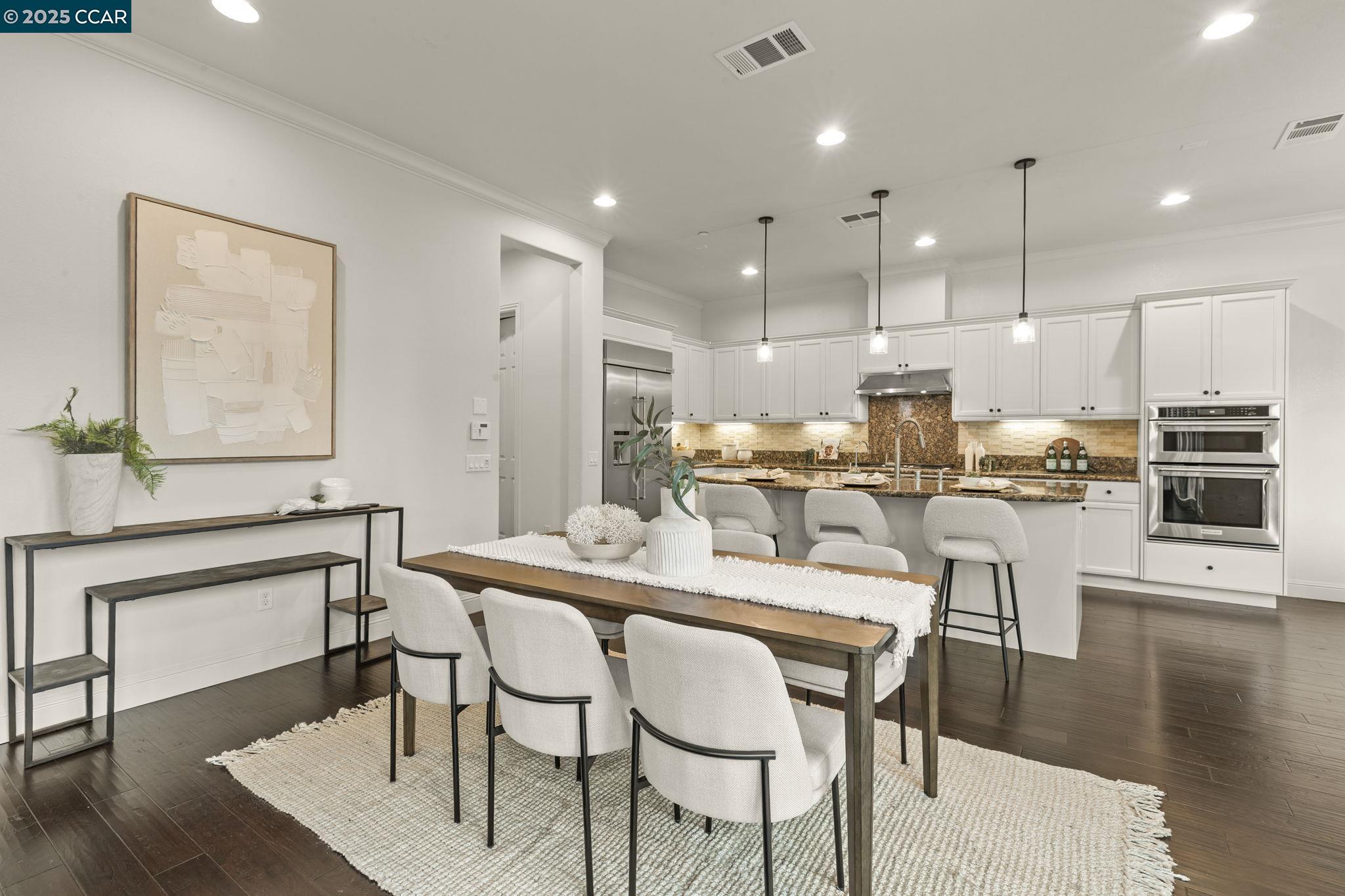 Detail Gallery Image 11 of 44 For 406 Glastonbury Ct, San Ramon,  CA 94582 - 4 Beds | 4/1 Baths