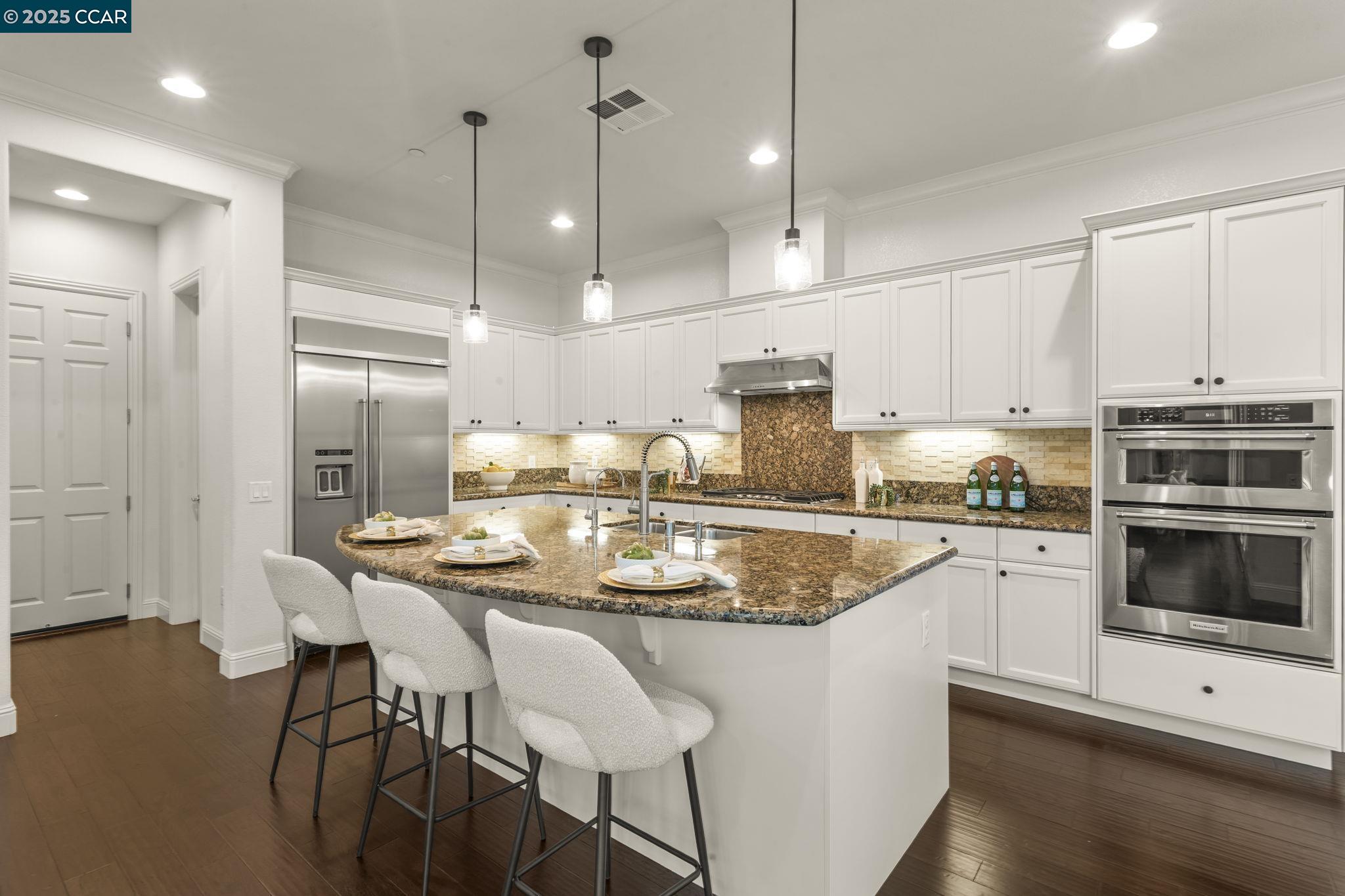 Detail Gallery Image 14 of 44 For 406 Glastonbury Ct, San Ramon,  CA 94582 - 4 Beds | 4/1 Baths