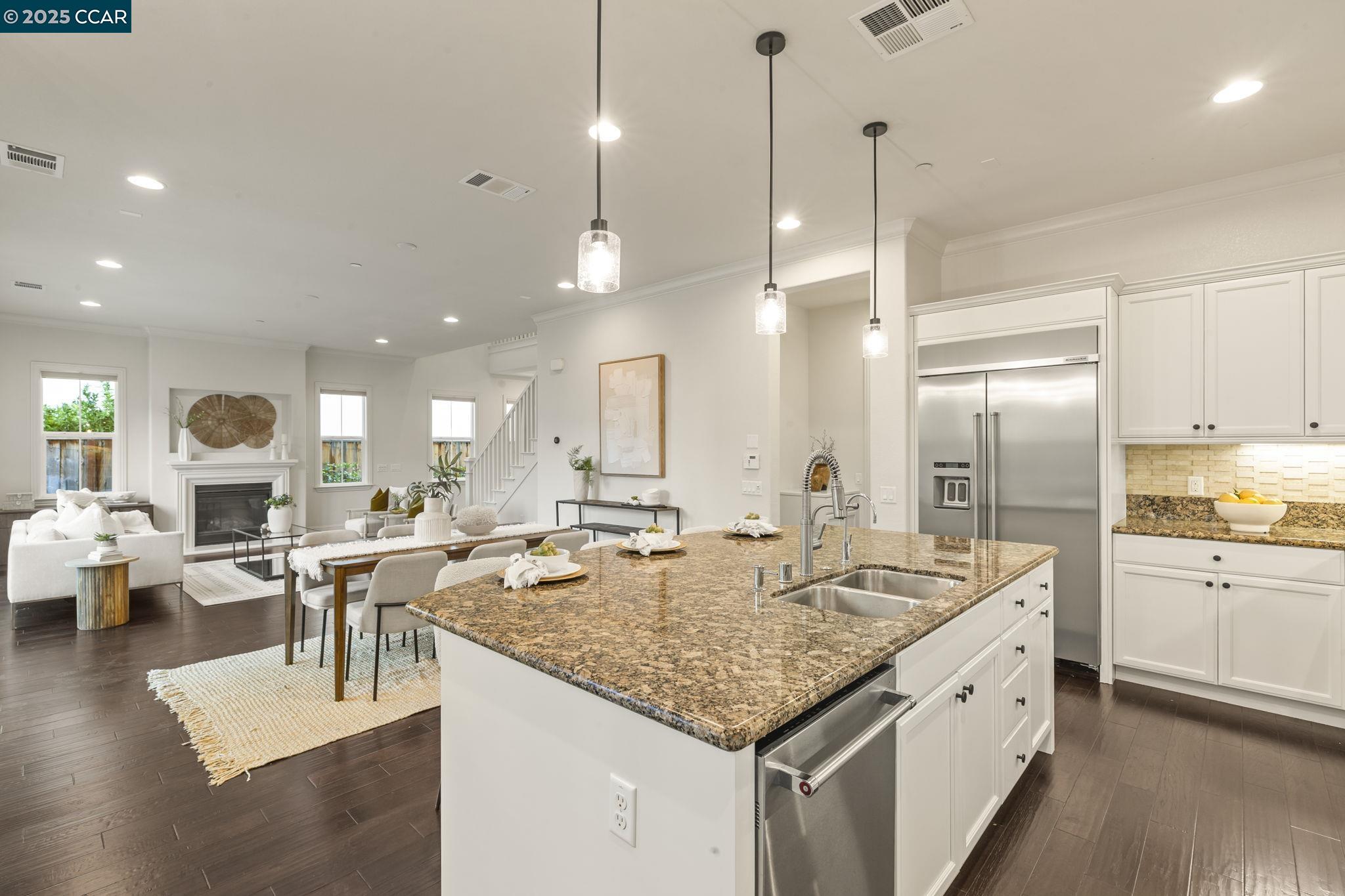 Detail Gallery Image 17 of 44 For 406 Glastonbury Ct, San Ramon,  CA 94582 - 4 Beds | 4/1 Baths