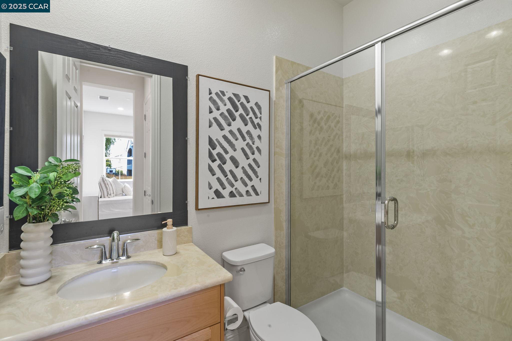 Detail Gallery Image 34 of 44 For 406 Glastonbury Ct, San Ramon,  CA 94582 - 4 Beds | 4/1 Baths