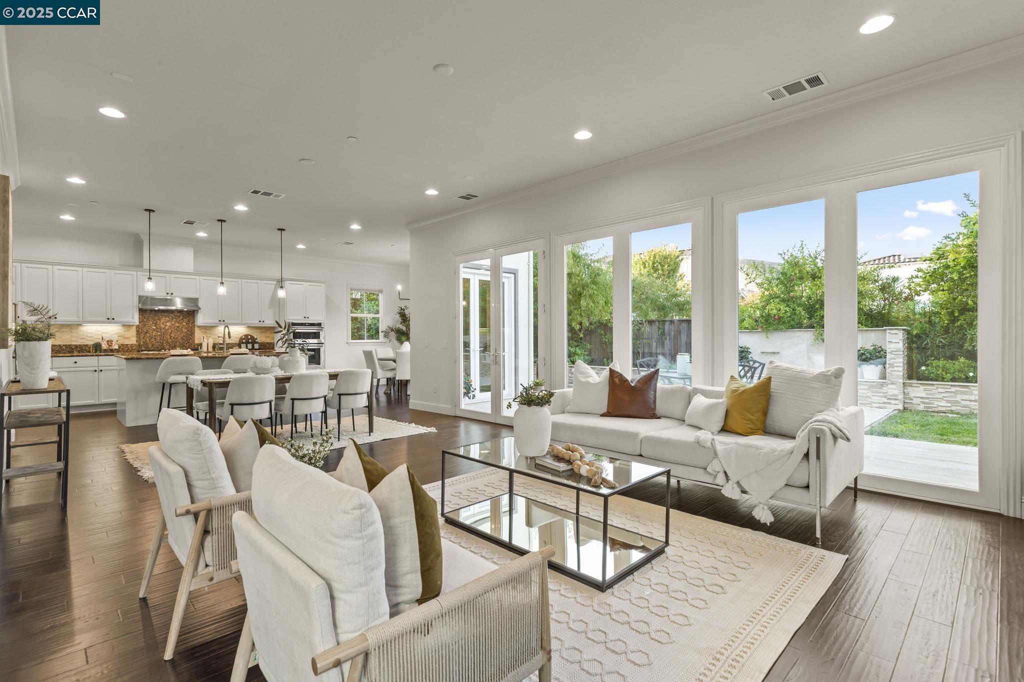Detail Gallery Image 9 of 44 For 406 Glastonbury Ct, San Ramon,  CA 94582 - 4 Beds | 4/1 Baths