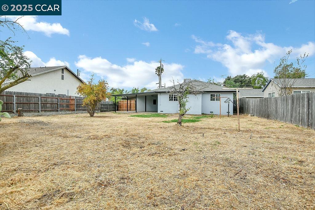 Detail Gallery Image 22 of 31 For 5111 Warwick Ave, Sacramento,  CA 95820 - 3 Beds | 2 Baths