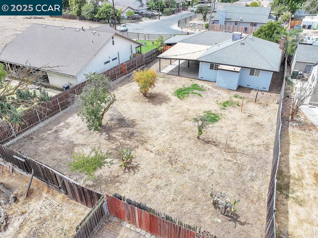Detail Gallery Image 26 of 31 For 5111 Warwick Ave, Sacramento,  CA 95820 - 3 Beds | 2 Baths