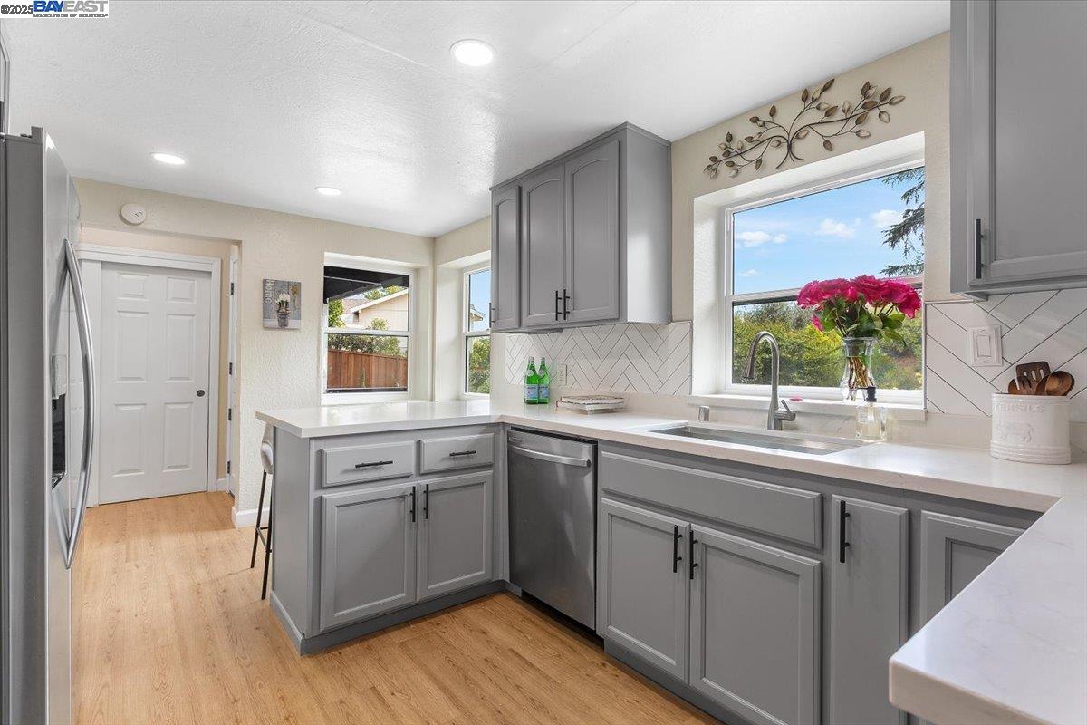 Detail Gallery Image 16 of 58 For 9 Westminster Pl, Lafayette,  CA 94549 - 3 Beds | 2 Baths
