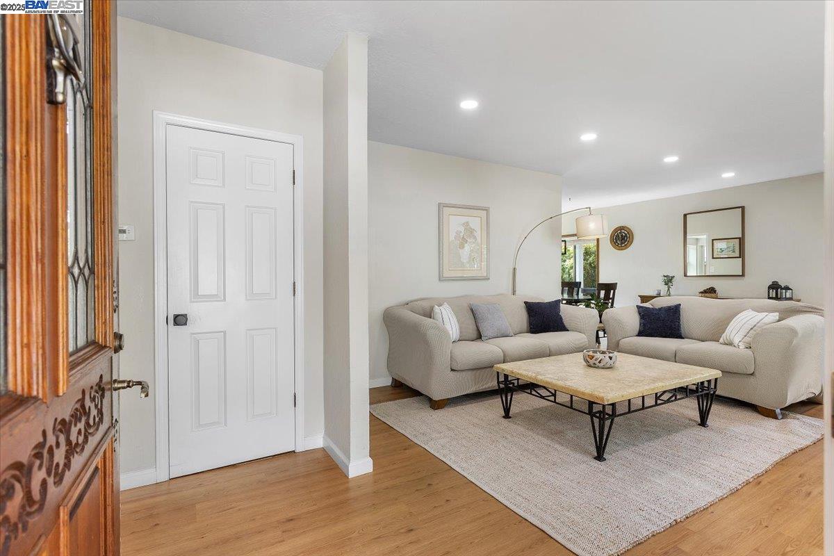 Detail Gallery Image 8 of 58 For 9 Westminster Pl, Lafayette,  CA 94549 - 3 Beds | 2 Baths