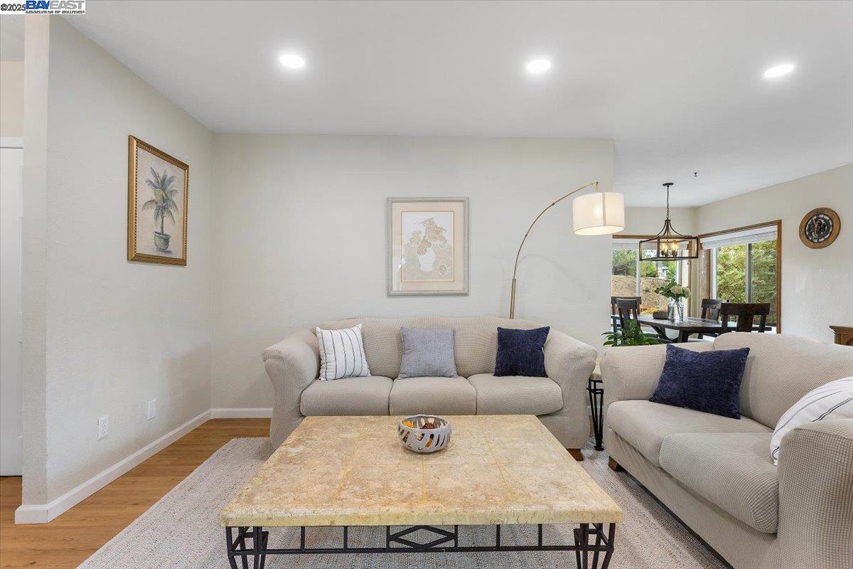 Detail Gallery Image 10 of 58 For 9 Westminster Pl, Lafayette,  CA 94549 - 3 Beds | 2 Baths