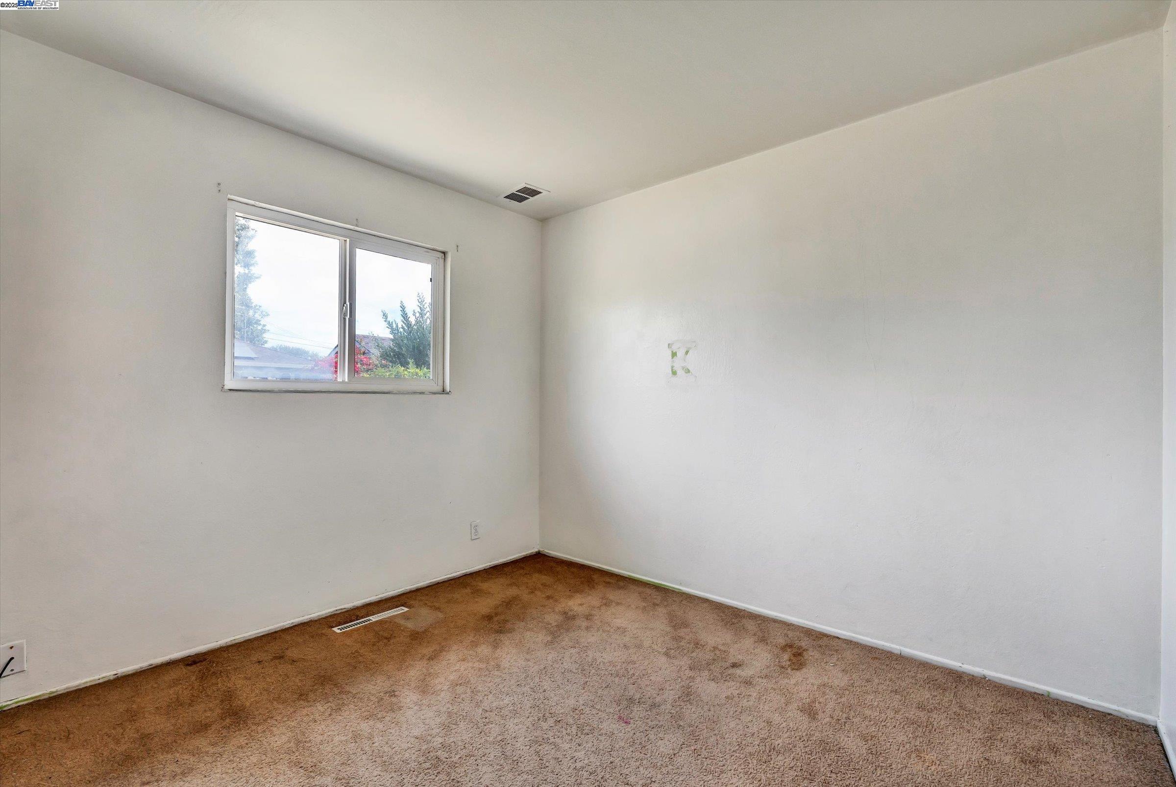 Detail Gallery Image 13 of 24 For 35926 Newark Blvd, Newark,  CA 94560 - 3 Beds | 2 Baths