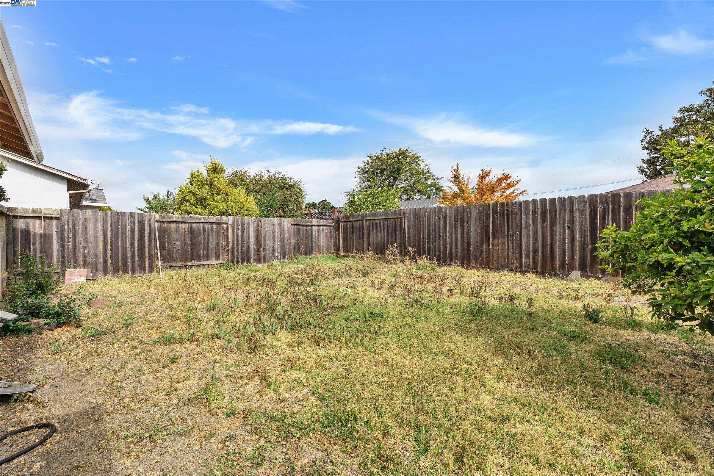 Detail Gallery Image 22 of 24 For 35926 Newark Blvd, Newark,  CA 94560 - 3 Beds | 2 Baths