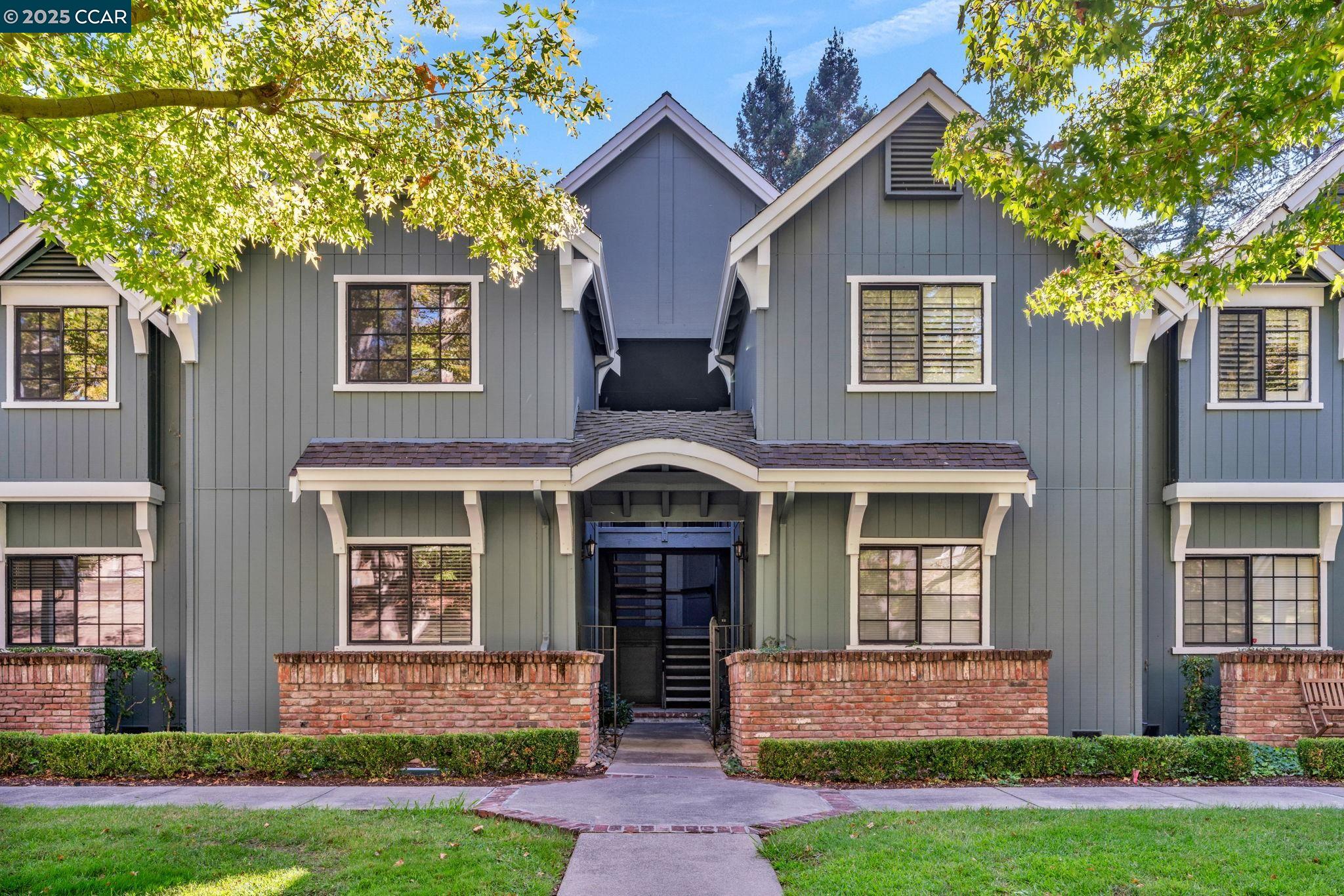 Photo #2: 41111509 Listing 