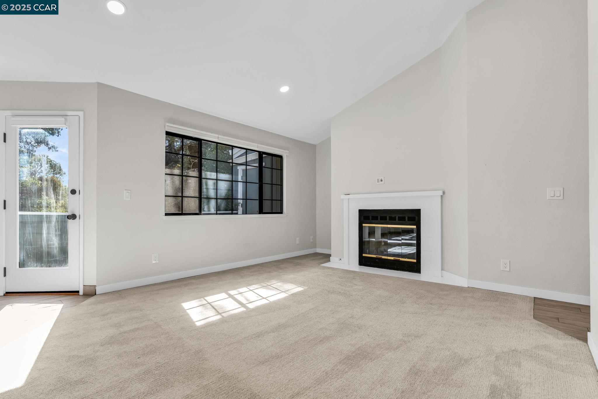 Detail Gallery Image 11 of 32 For 236 Canyon Woods Way #B,  San Ramon,  CA 94582 - 2 Beds | 2 Baths
