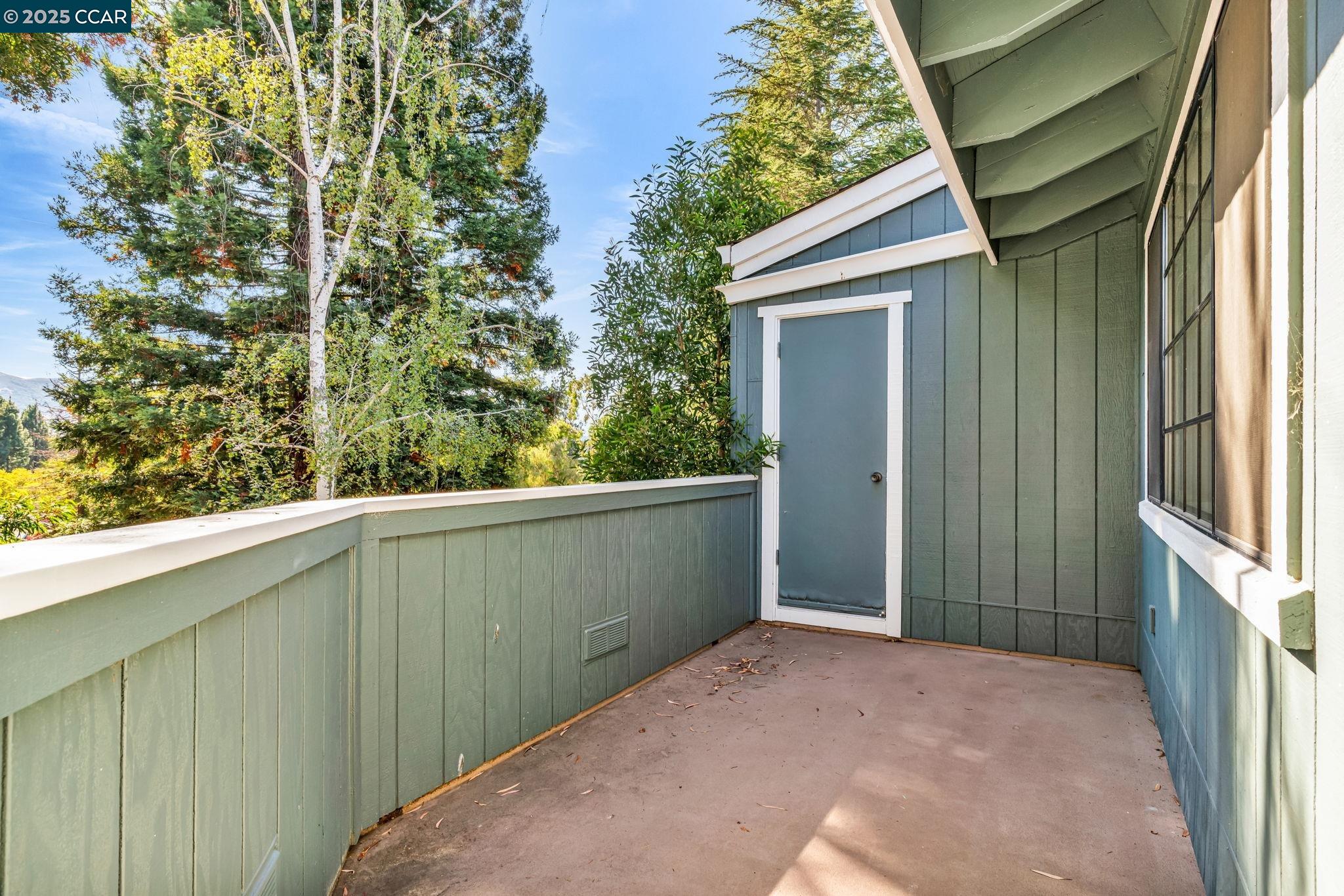 Detail Gallery Image 11 of 15 For 236 Canyon Woods Way #B,  San Ramon,  CA 94582 - 2 Beds | 2 Baths