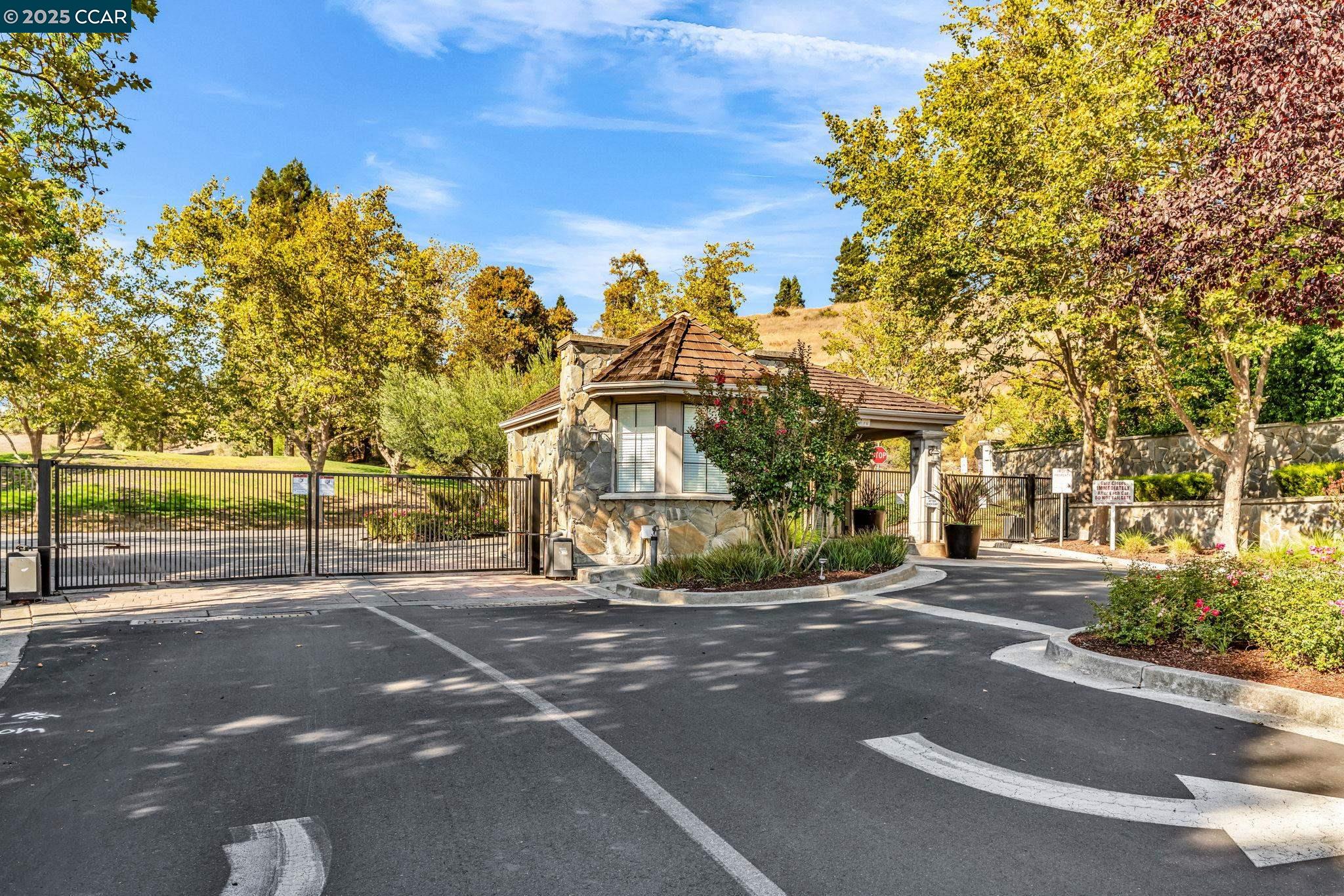 Detail Gallery Image 15 of 15 For 236 Canyon Woods Way #B,  San Ramon,  CA 94582 - 2 Beds | 2 Baths