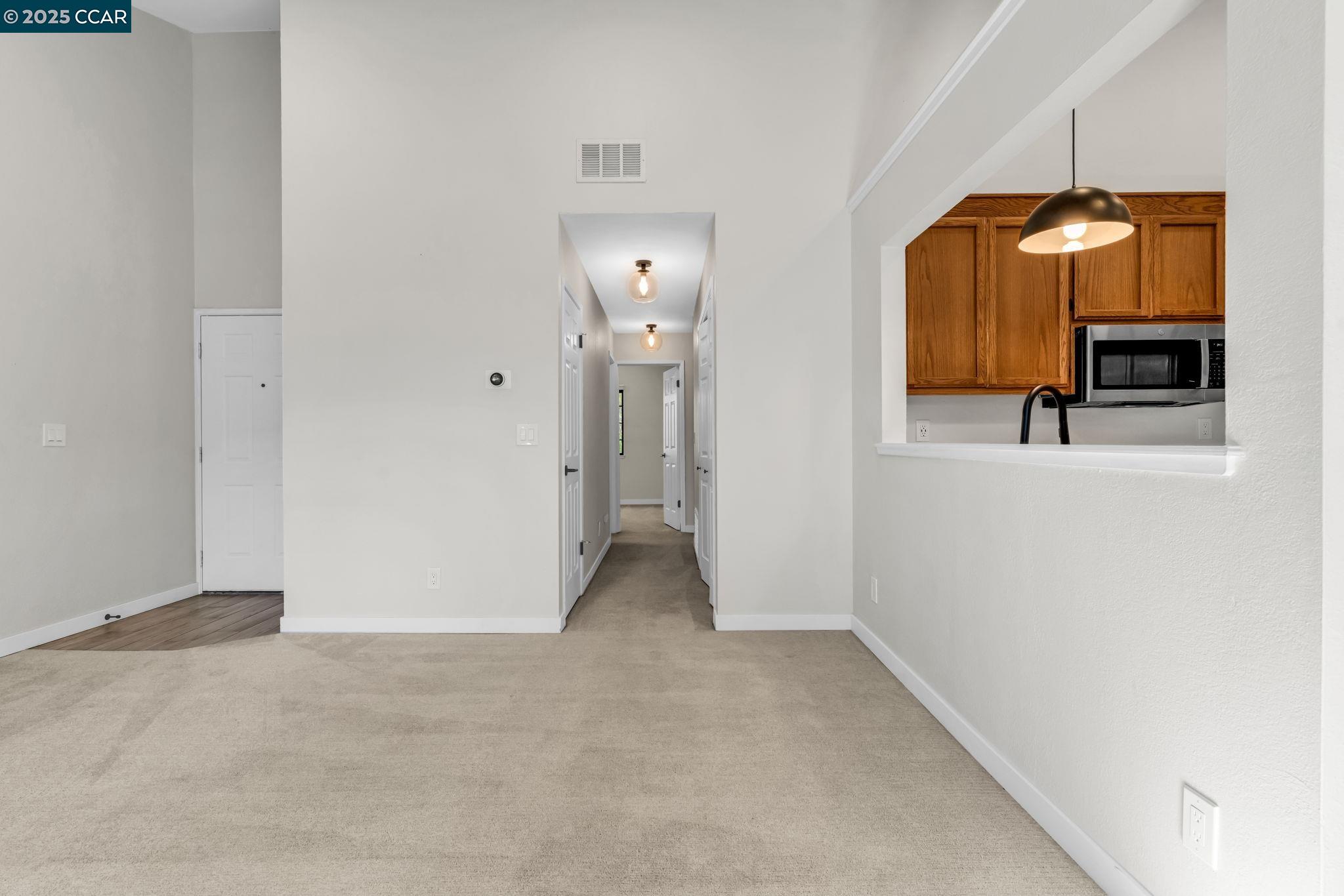 Detail Gallery Image 20 of 32 For 236 Canyon Woods Way #B,  San Ramon,  CA 94582 - 2 Beds | 2 Baths