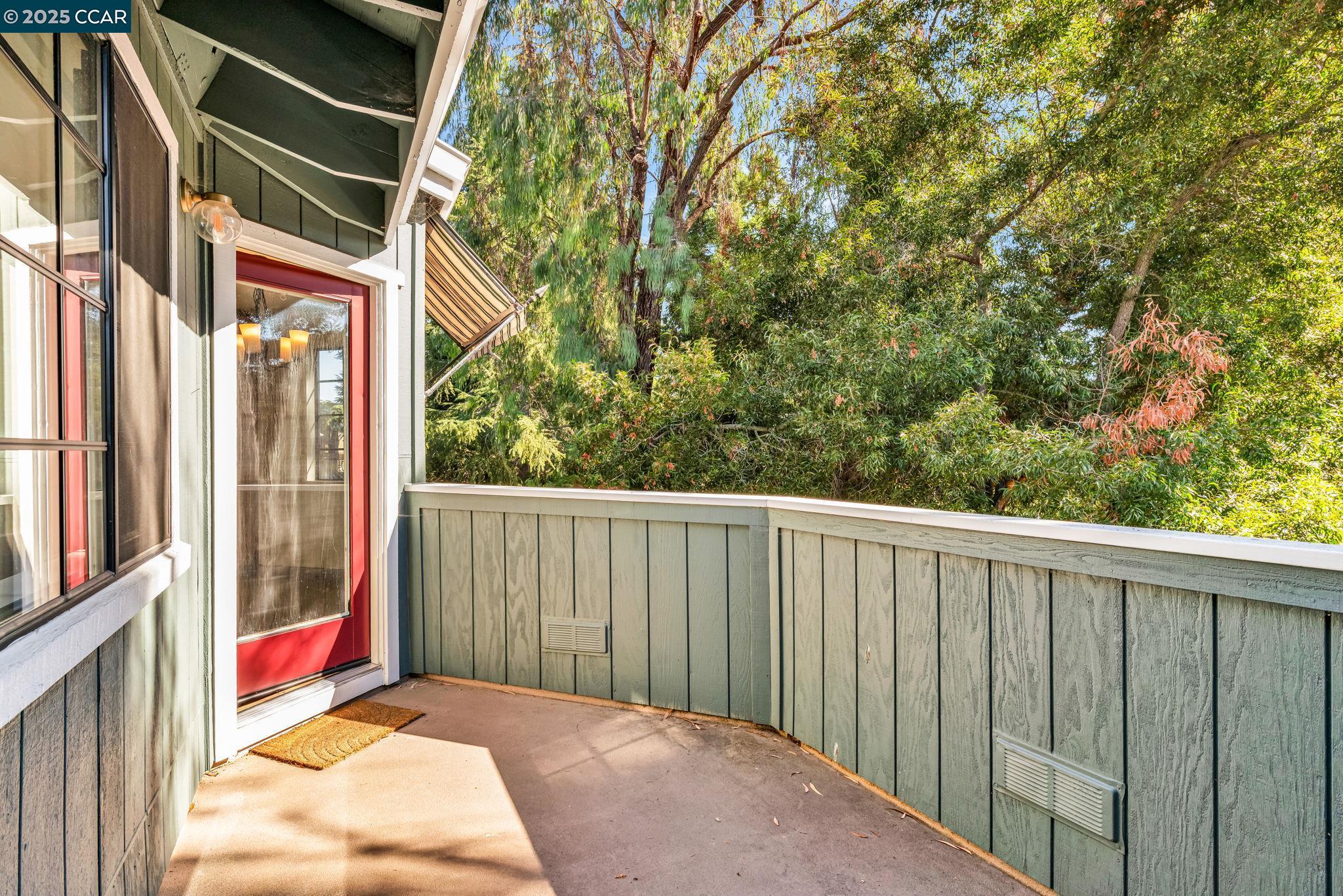 Detail Gallery Image 10 of 15 For 236 Canyon Woods Way #B,  San Ramon,  CA 94582 - 2 Beds | 2 Baths