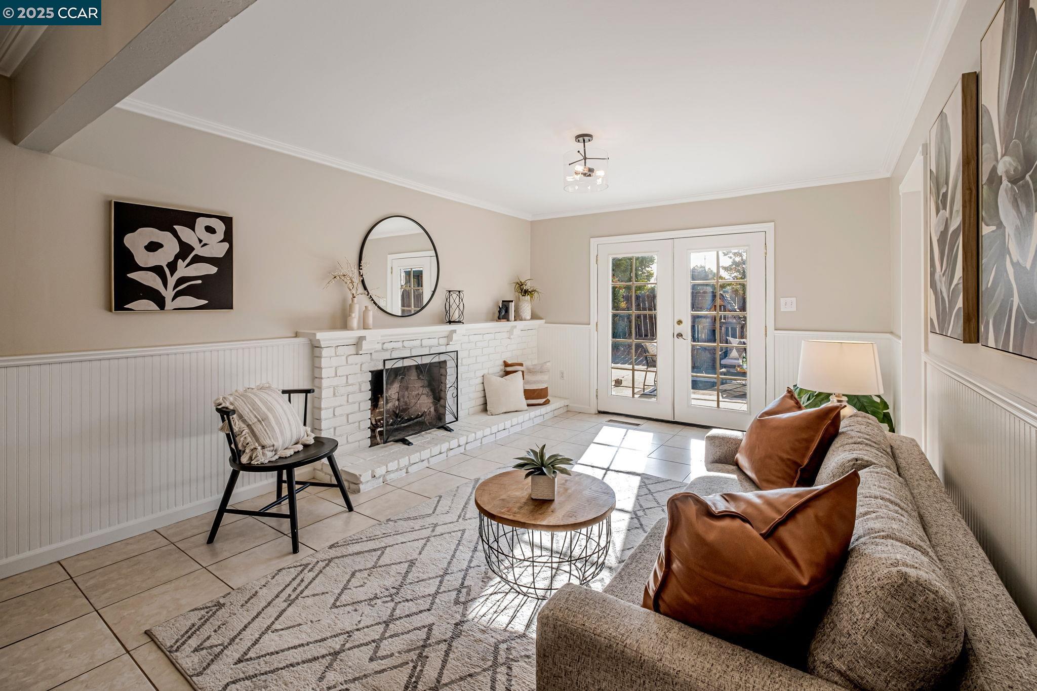 Detail Gallery Image 14 of 38 For 1498 Delaware Dr, Concord,  CA 94521 - 4 Beds | 2 Baths