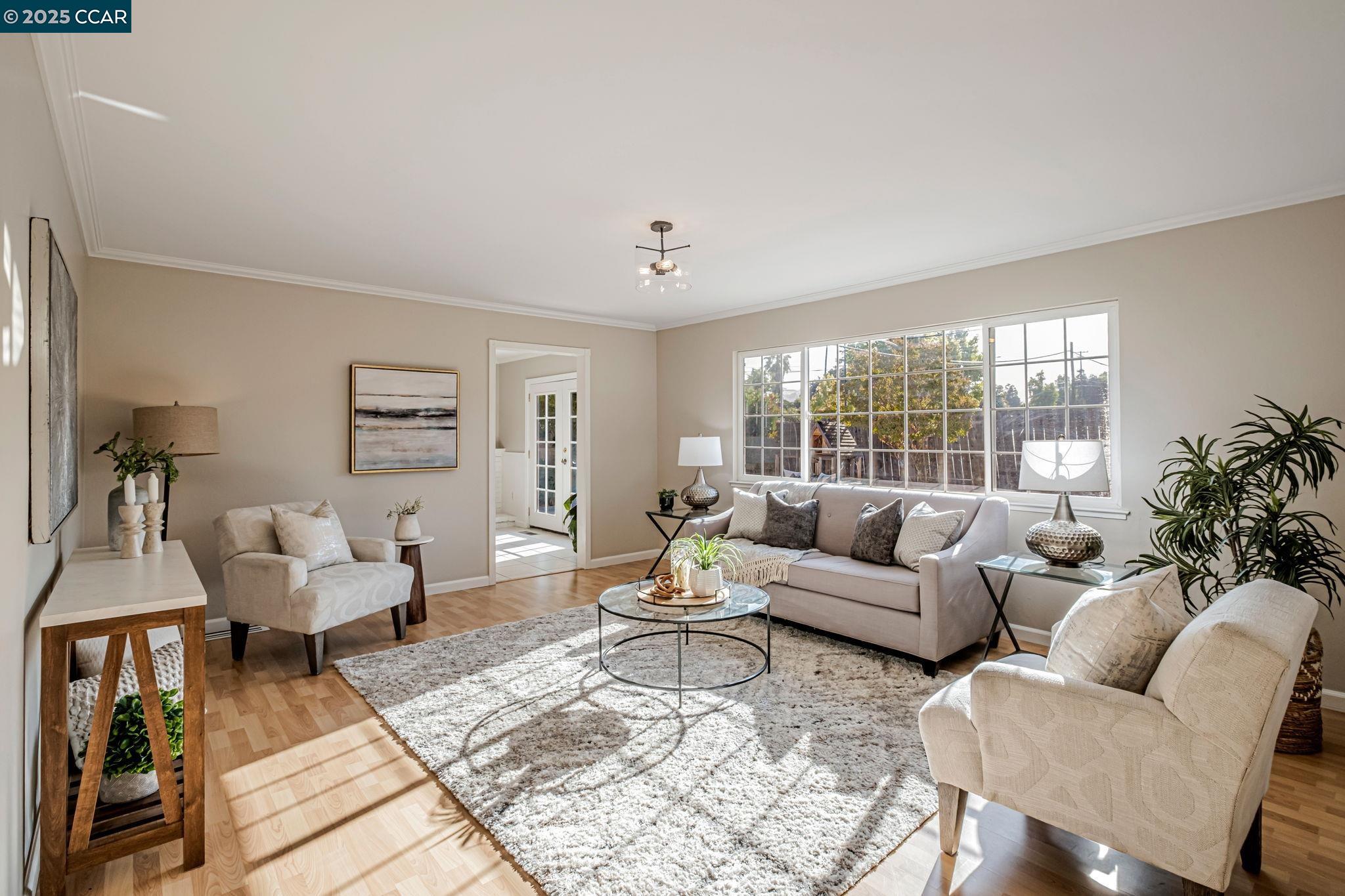 Detail Gallery Image 3 of 38 For 1498 Delaware Dr, Concord,  CA 94521 - 4 Beds | 2 Baths