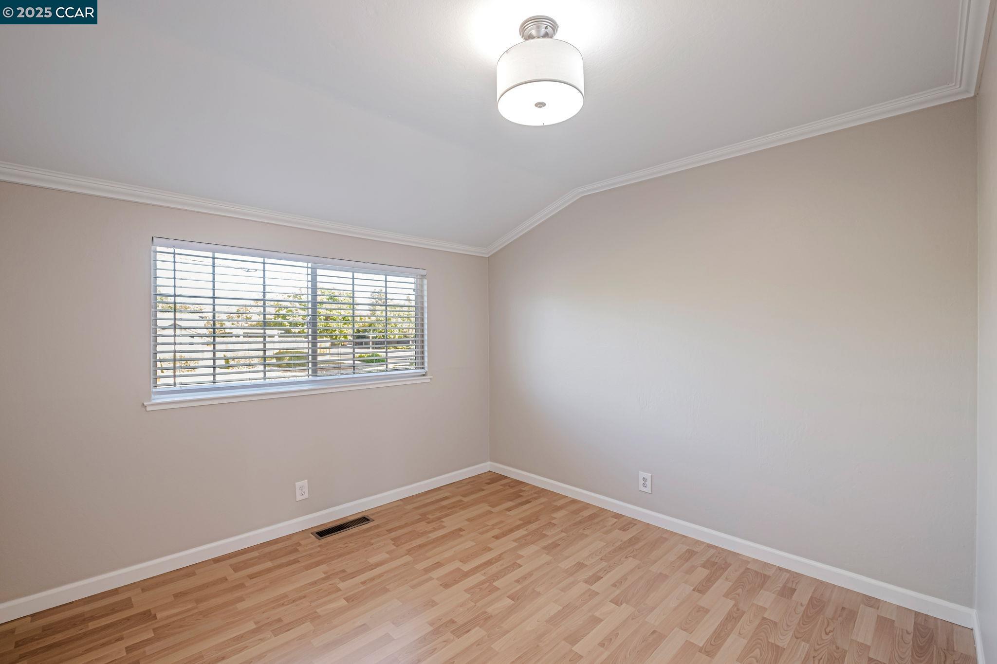 Detail Gallery Image 29 of 38 For 1498 Delaware Dr, Concord,  CA 94521 - 4 Beds | 2 Baths