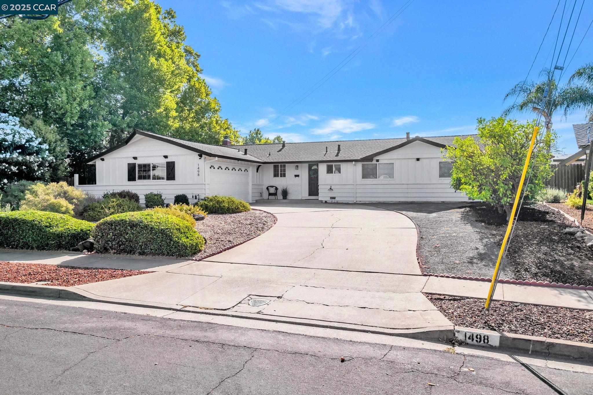 Detail Gallery Image 8 of 38 For 1498 Delaware Dr, Concord,  CA 94521 - 4 Beds | 2 Baths