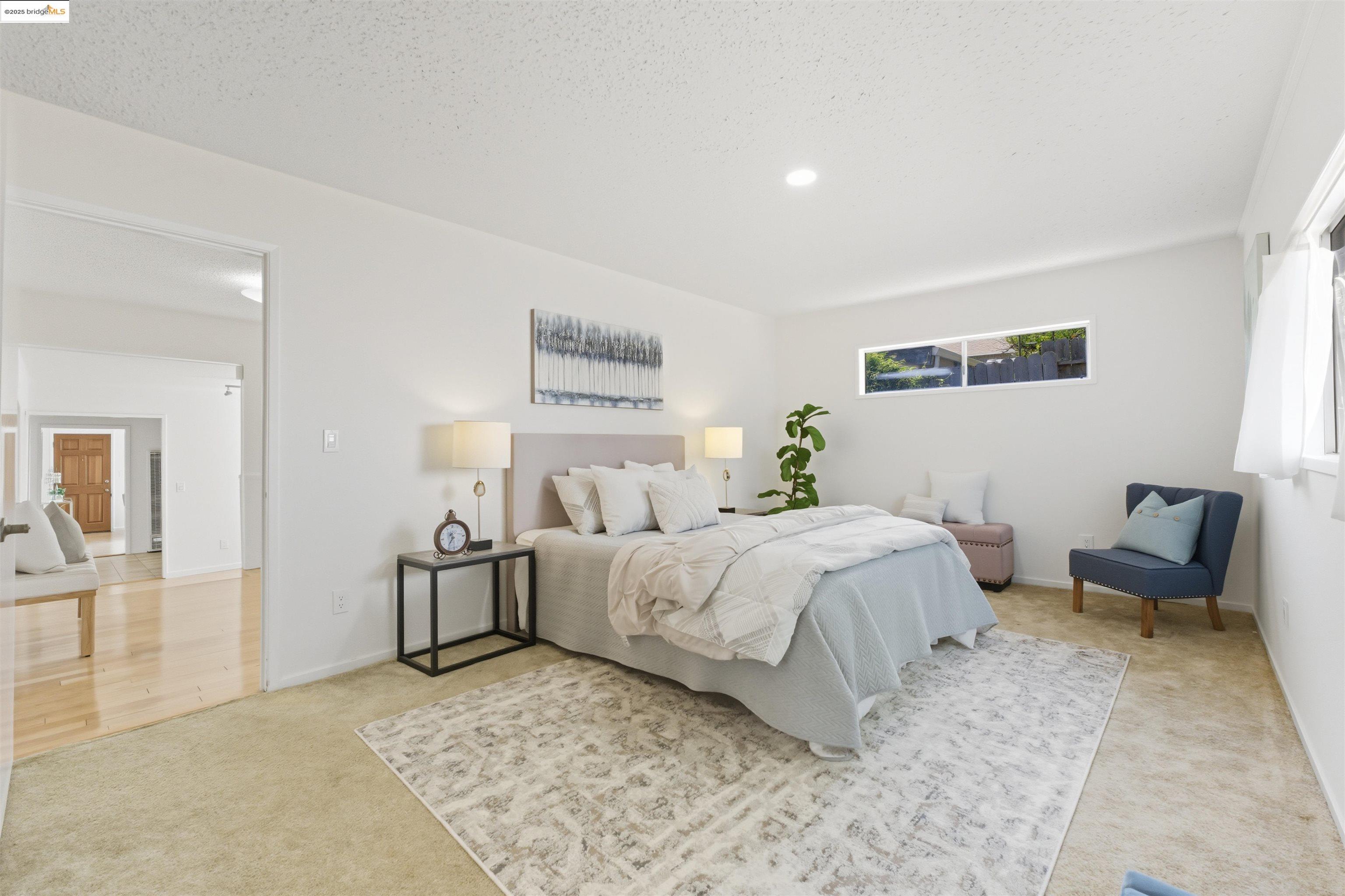 Detail Gallery Image 14 of 46 For 2721 Oliver Ave, Oakland,  CA 94605 - 3 Beds | 2 Baths