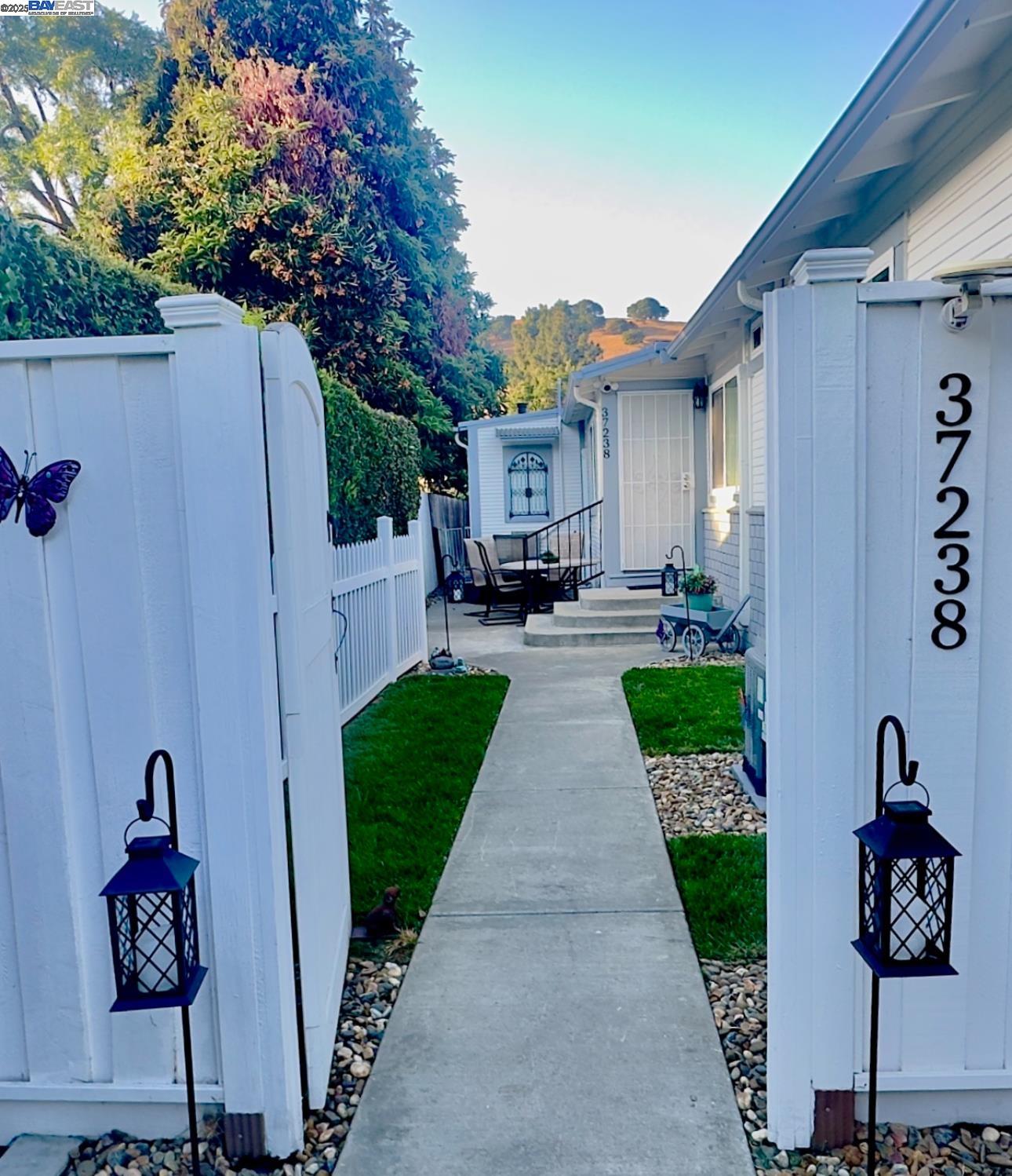 Detail Gallery Image 15 of 49 For 37230 2nd St, Fremont,  CA 94536 - 6 Beds | 3/2 Baths