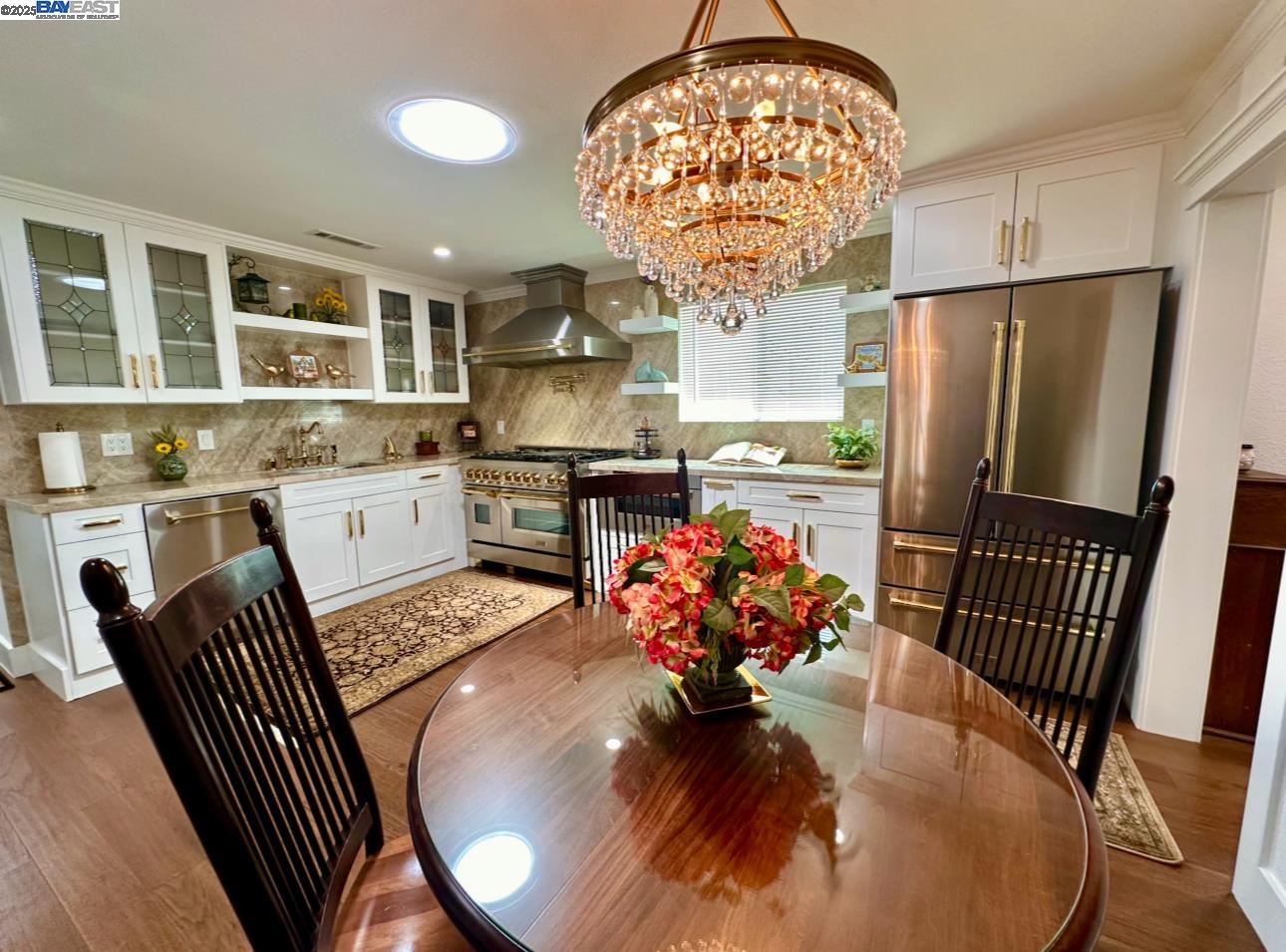 Detail Gallery Image 3 of 49 For 37230 2nd St, Fremont,  CA 94536 - 6 Beds | 3/2 Baths