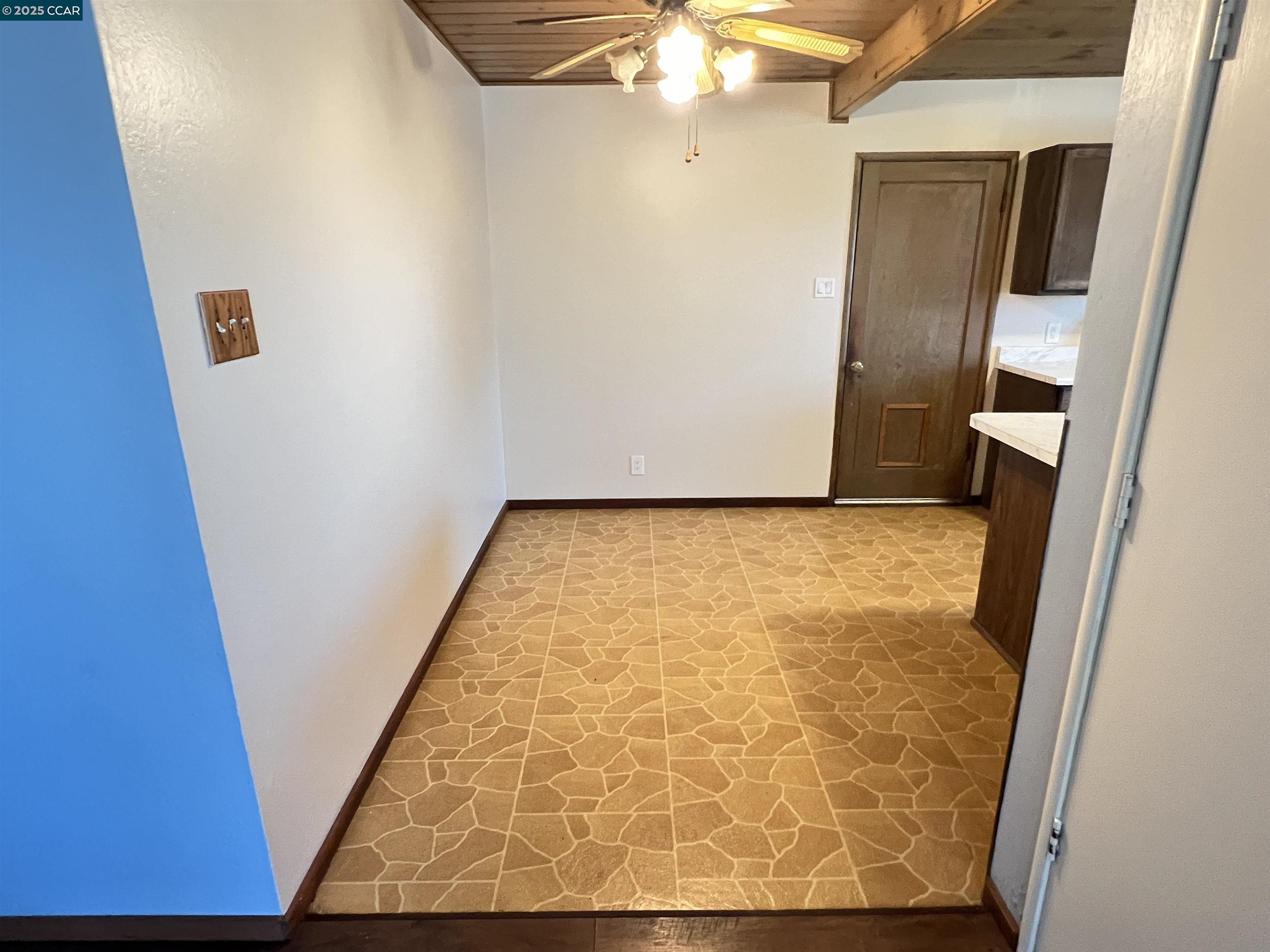 Detail Gallery Image 8 of 27 For 91 Bonnie Dr, San Pablo,  CA 94806 - 4 Beds | 2 Baths