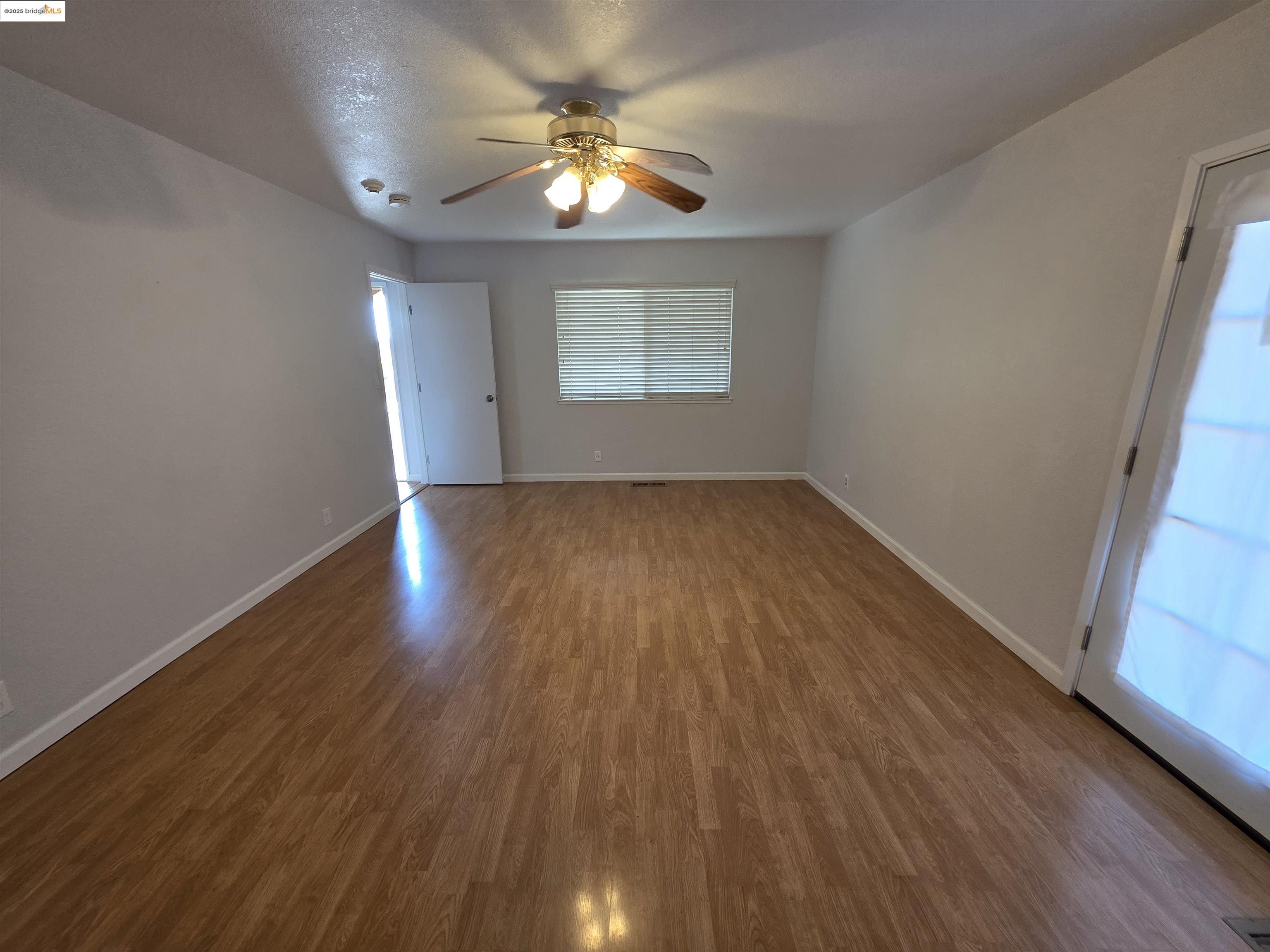 Detail Gallery Image 28 of 47 For 136 Evergreen Way, Vallejo,  CA 94591 - 3 Beds | 3 Baths