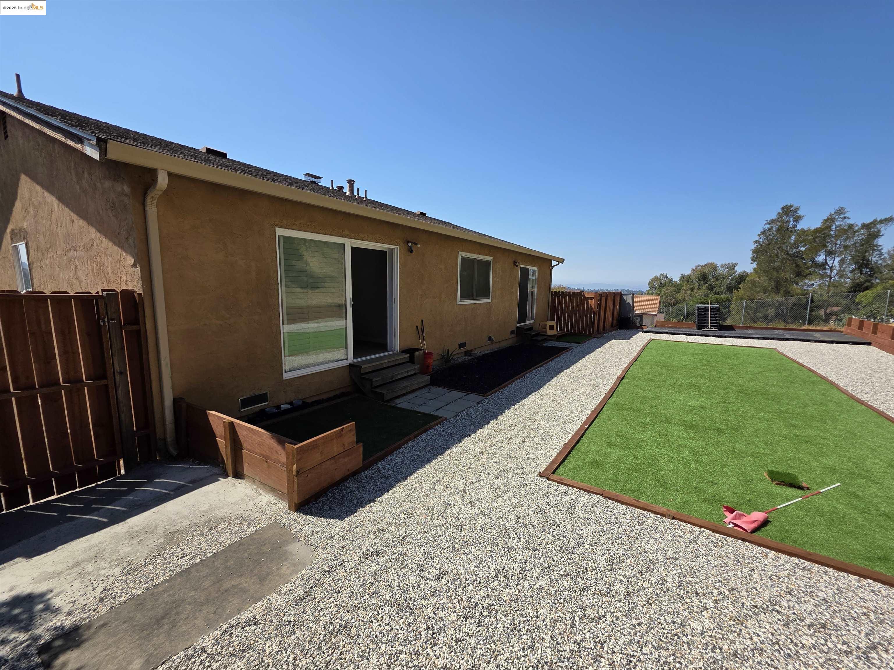 Detail Gallery Image 32 of 47 For 136 Evergreen Way, Vallejo,  CA 94591 - 3 Beds | 3 Baths