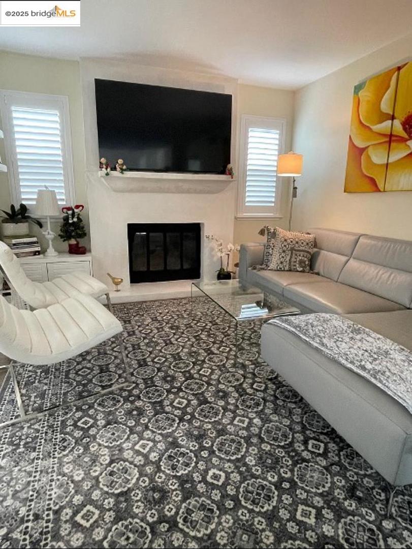 Detail Gallery Image 9 of 30 For 632 Cordelia Cir, Vacaville,  CA 95687 - 4 Beds | 3 Baths