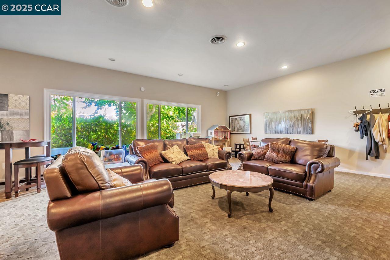 Photo #49: 41111528 Listing: Photo #49