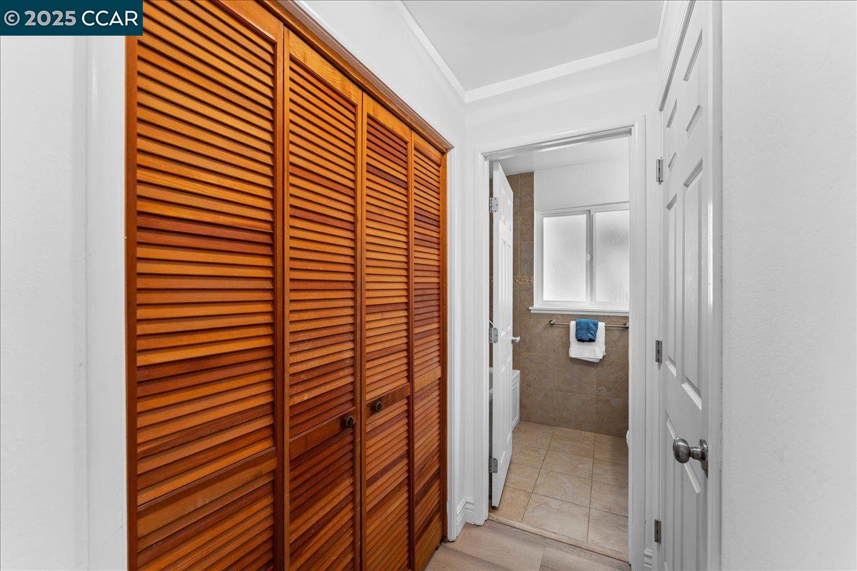 Detail Gallery Image 21 of 41 For 375 Summit Dr, Pinole,  CA 94564 - 3 Beds | 2 Baths