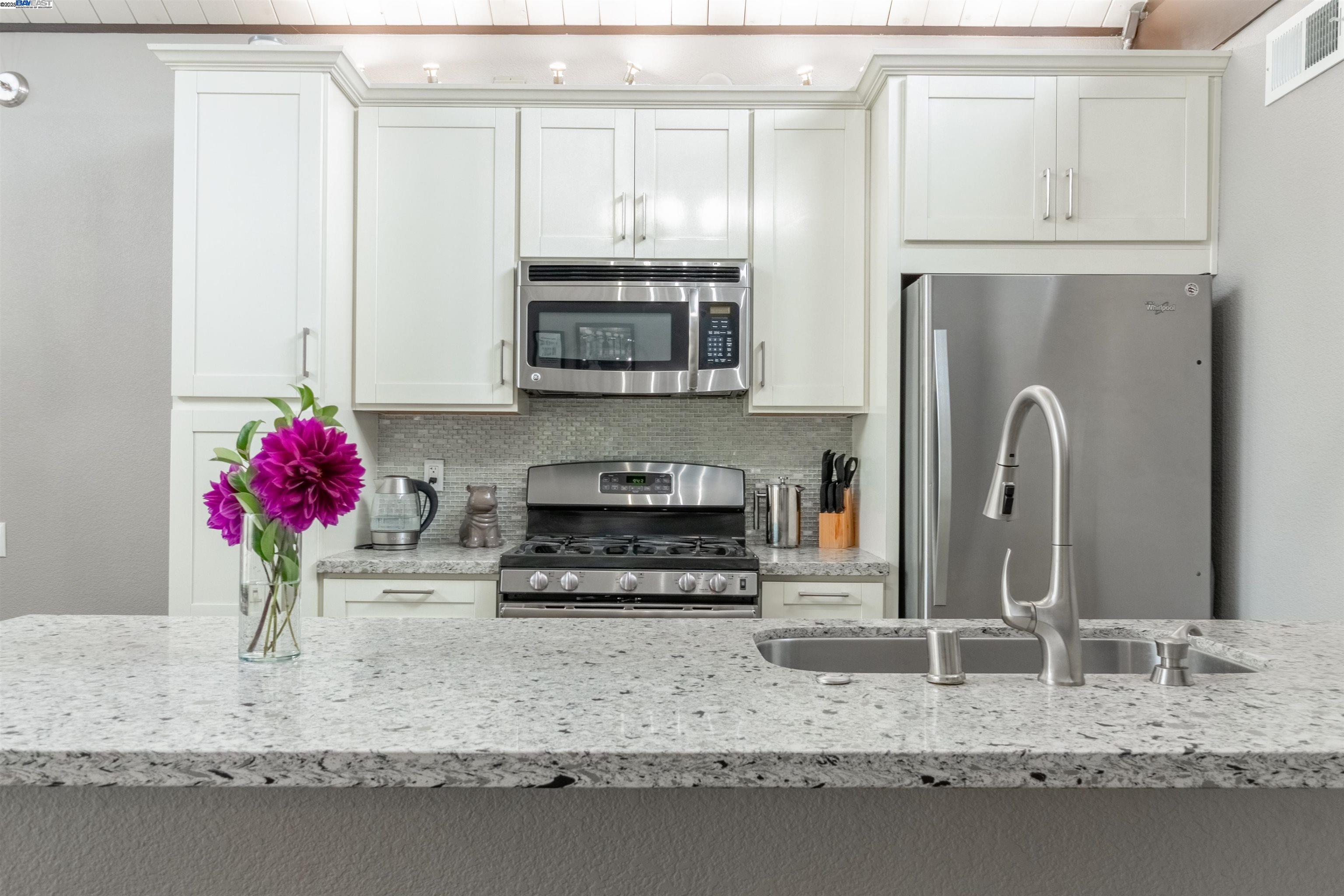 Photo #4: 41111532 Listing 
