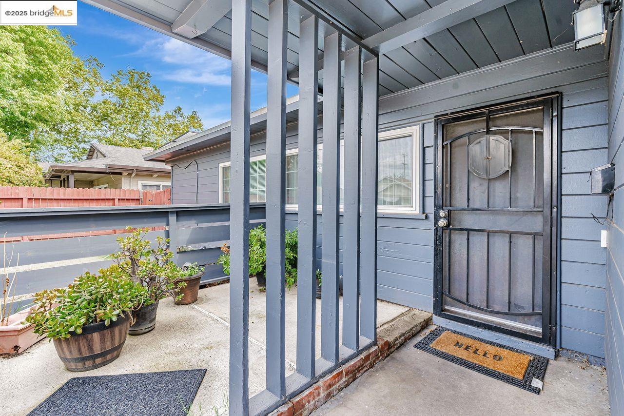 Detail Gallery Image 5 of 21 For 1864 Polk Way, Stockton,  CA 95207 - 2 Beds | 1 Baths