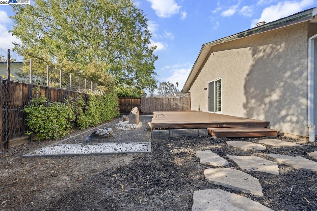 Detail Gallery Image 16 of 47 For 2583 Regent Rd., Livermore,  CA 94550 - 3 Beds | 2 Baths